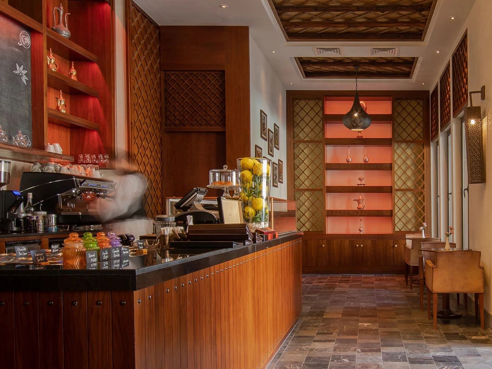 Rondreis Oman, Jebel Akhdar, Anantara, bar