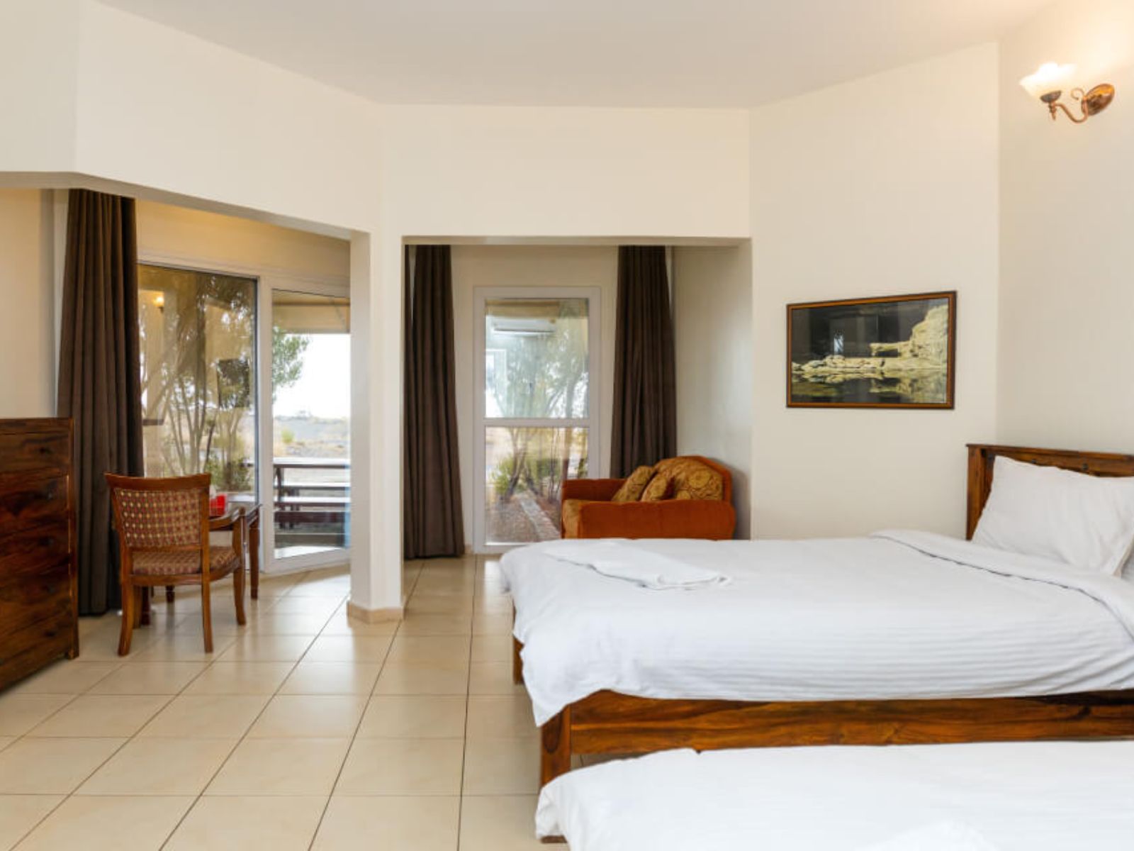 Rondreis Oman, Jebel Shams, Jebel Shams Resort, slaapkamer
