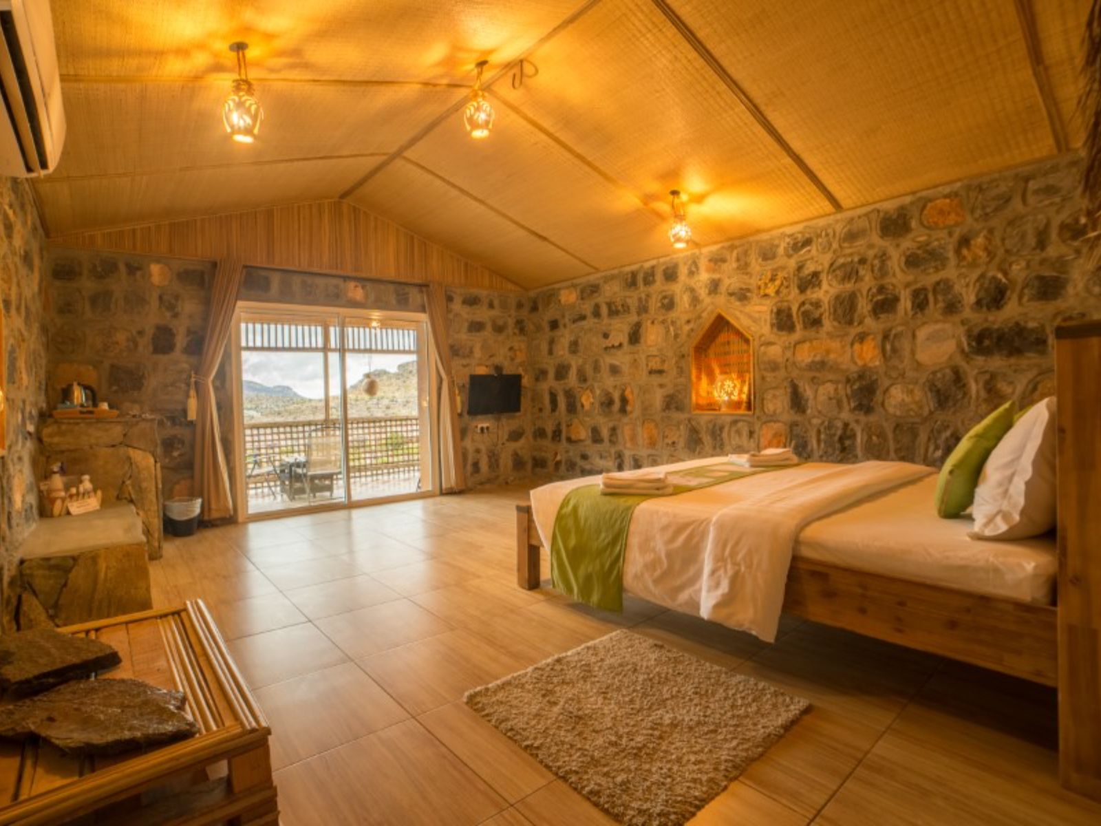 Rondreis Oman, Jebel Shams, Sama Heights Resort, slaapkamer