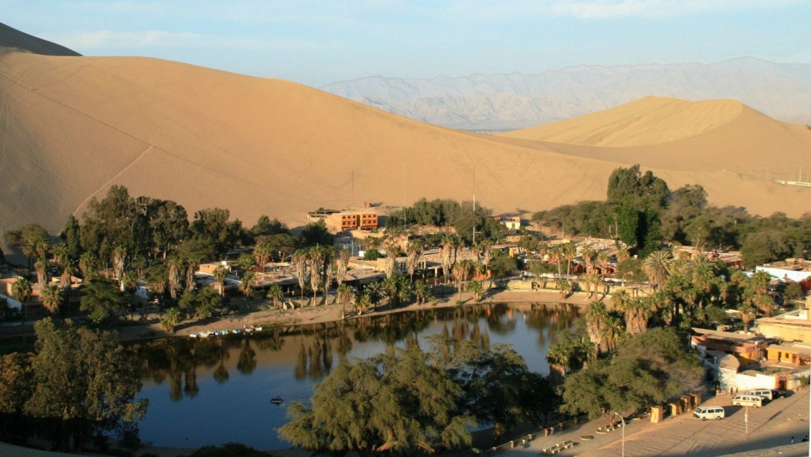 Rondreis Peru, Ica, Huacachina, stad