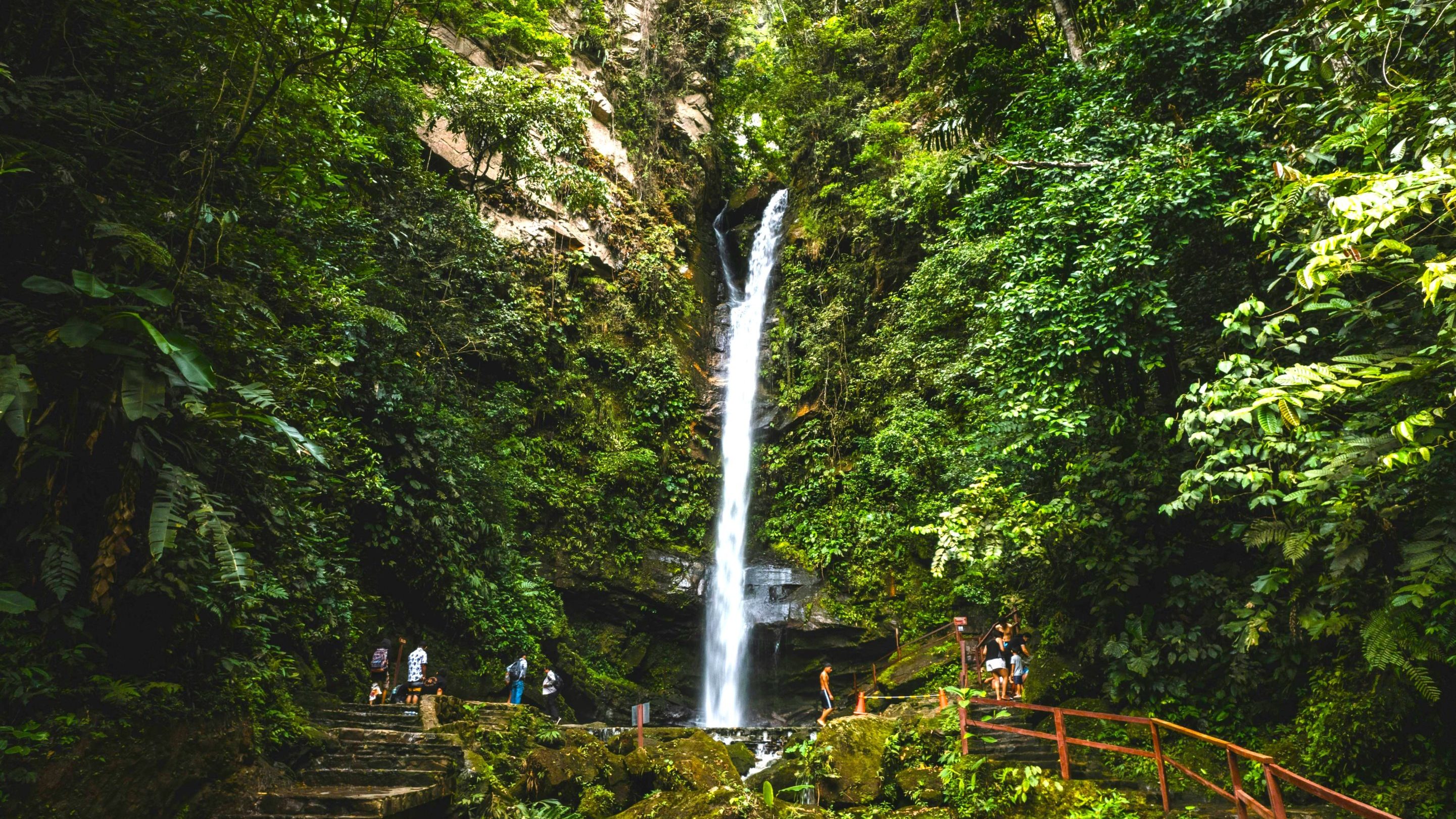 Rondreis Peru, Tarapota, waterval
