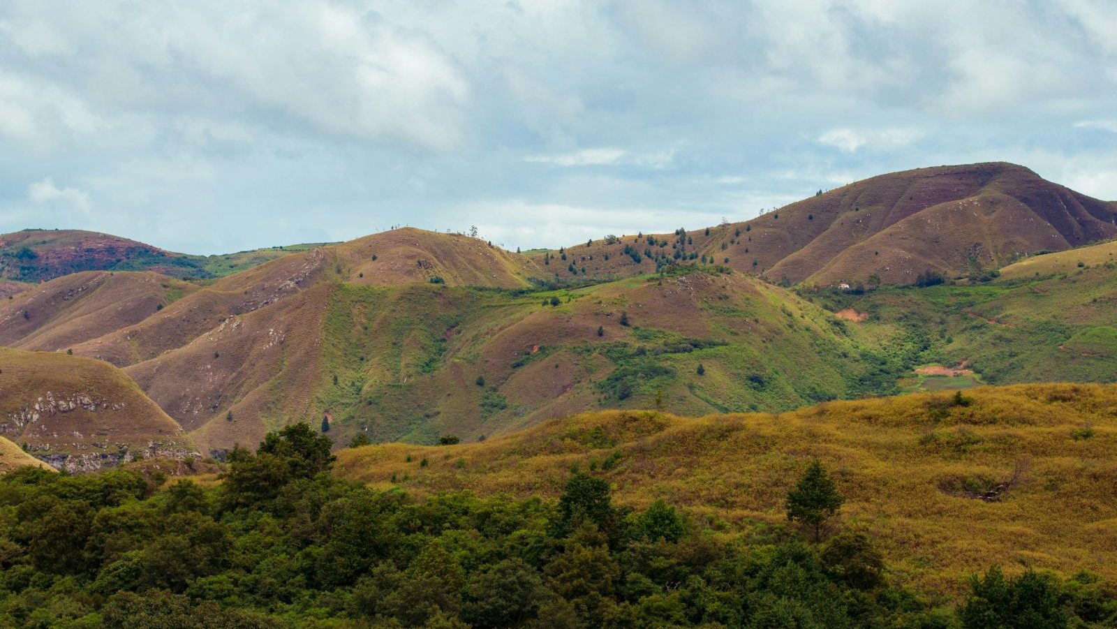 Rondreis Bolivia, Samaipata, overzicht bergen