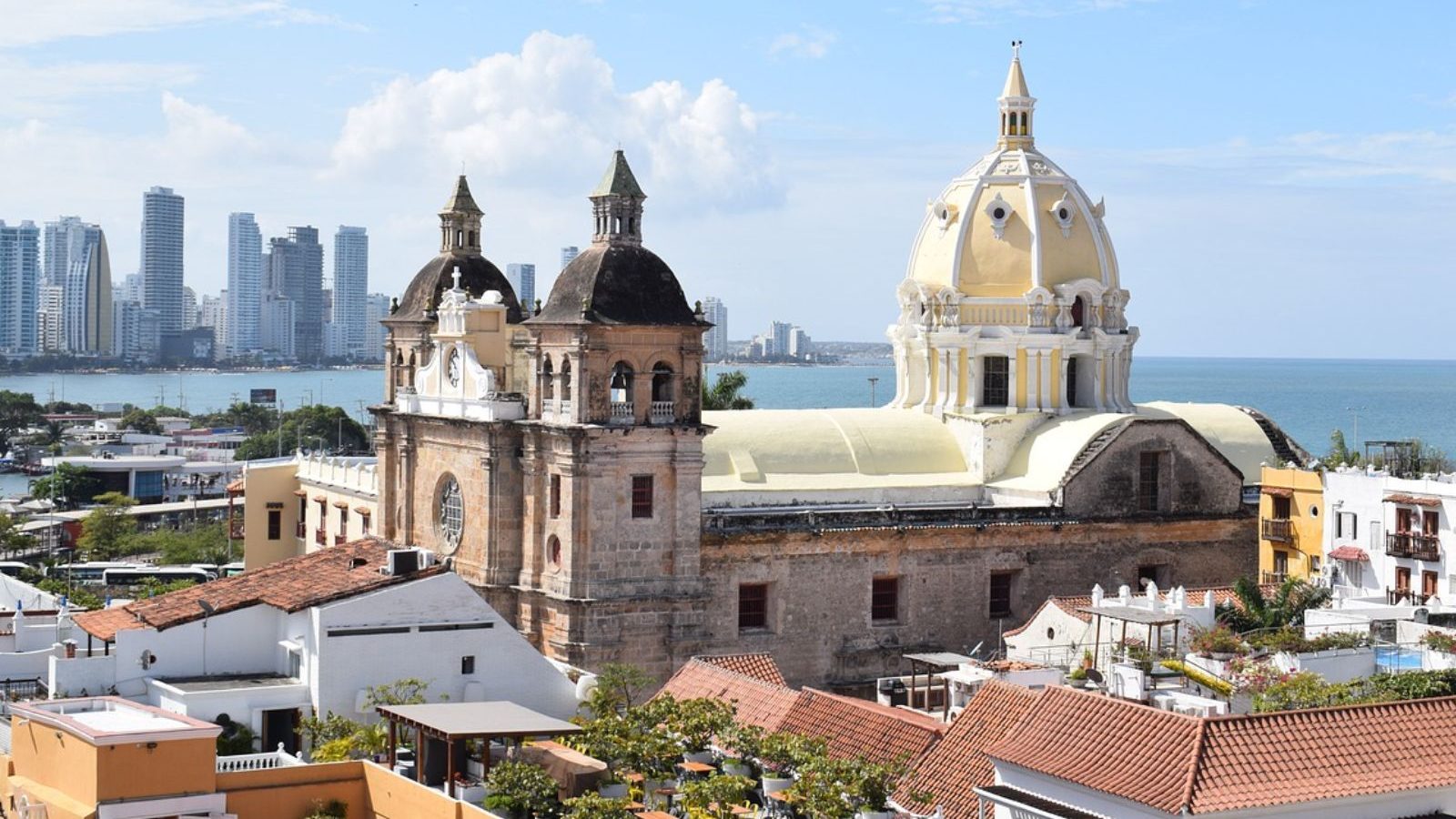 rondreis colombia, cartagena, kerk