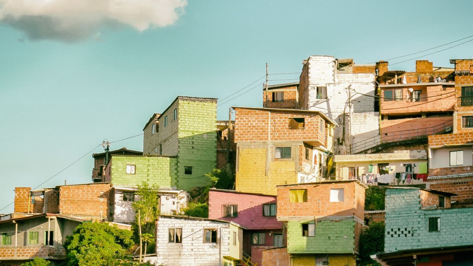 rondreis colombia, medellin huizen