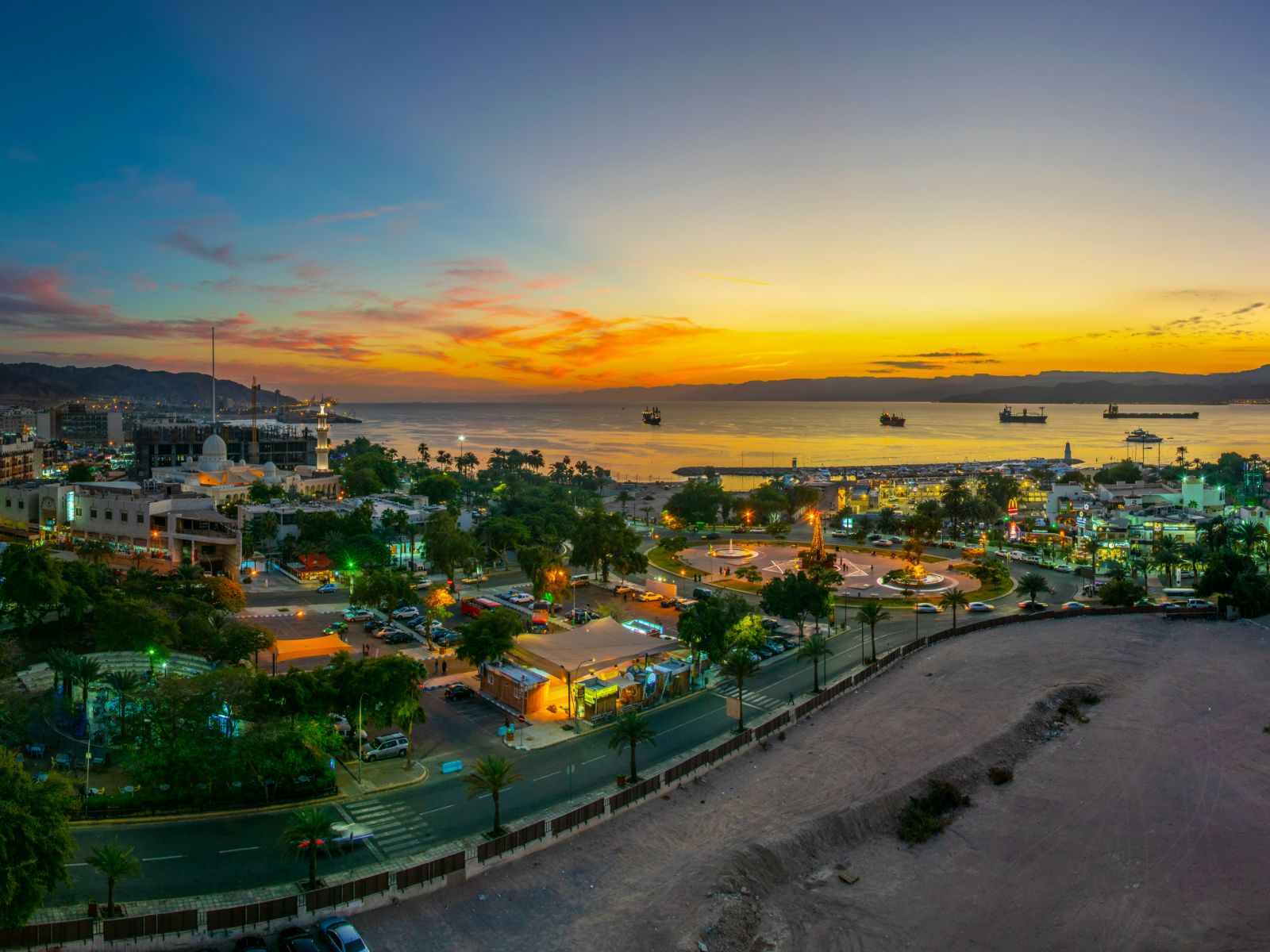 rondreis jordanie Aqaba uitzicht over de zee