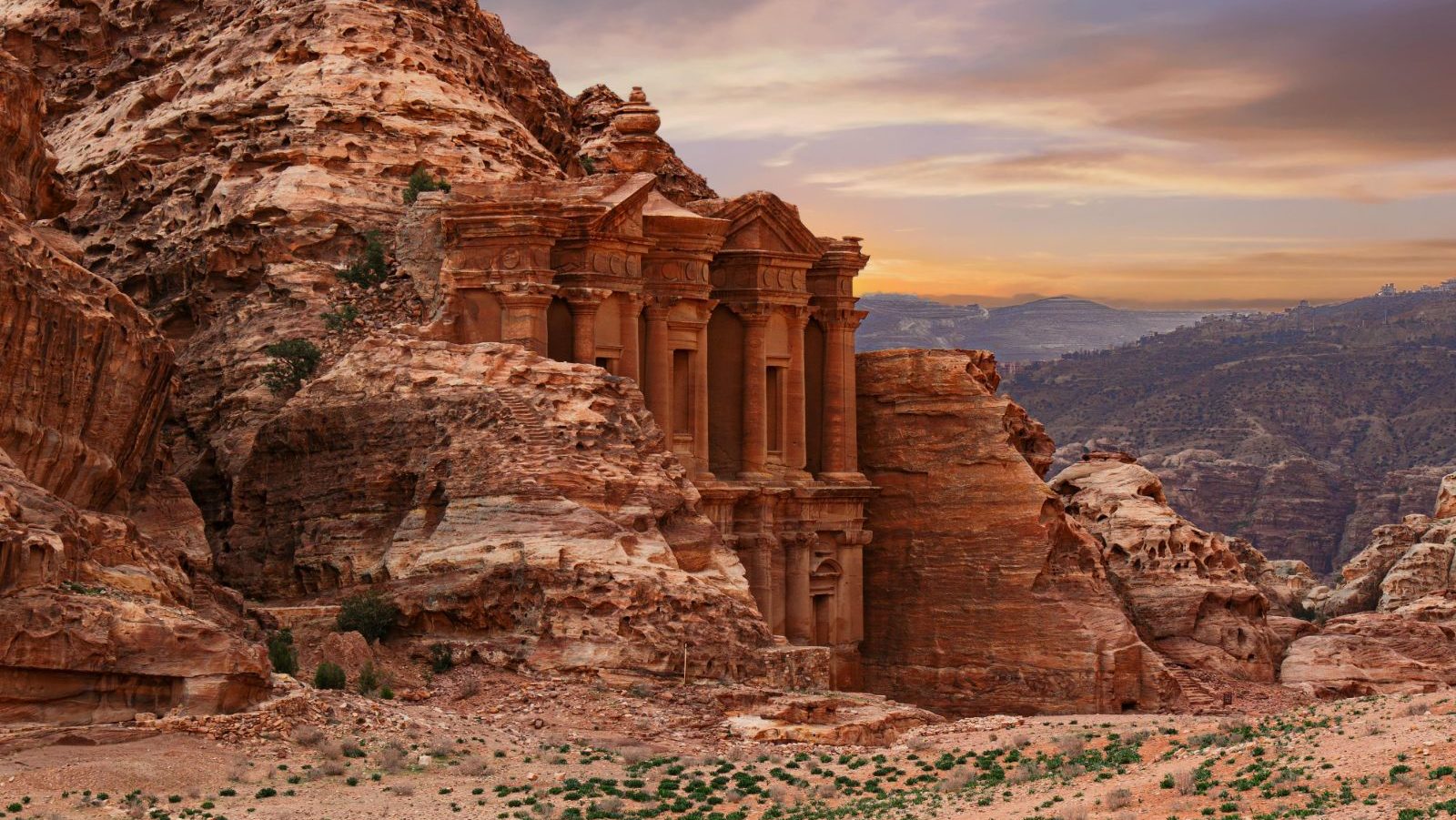 Rondreis Jordanië, Petra, zijaanzicht