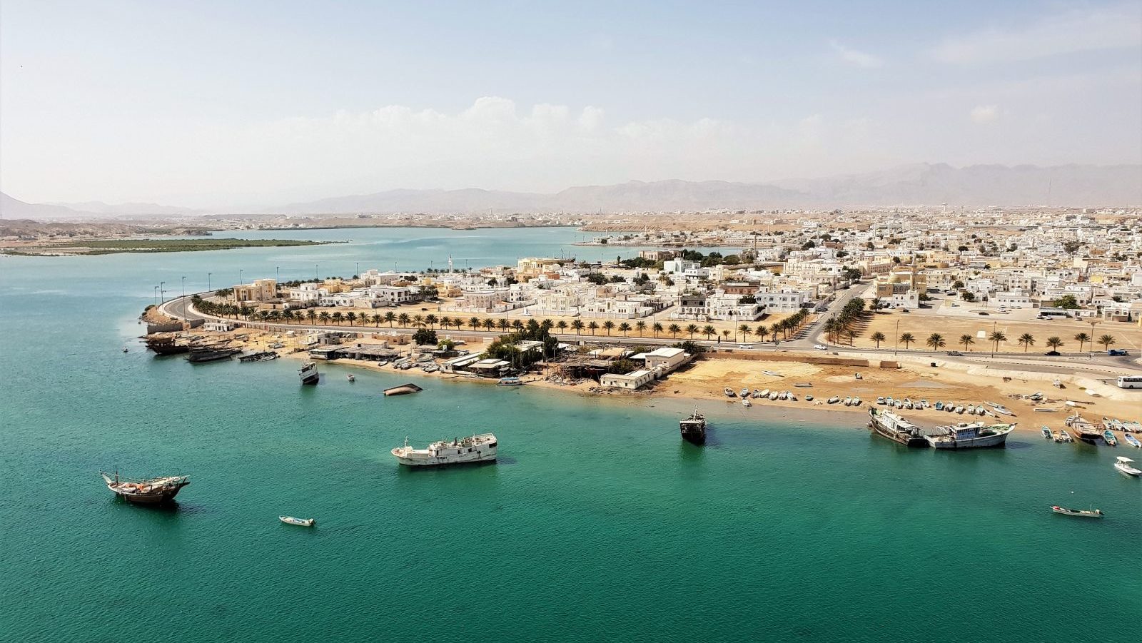 rondreis oman, sur Stad