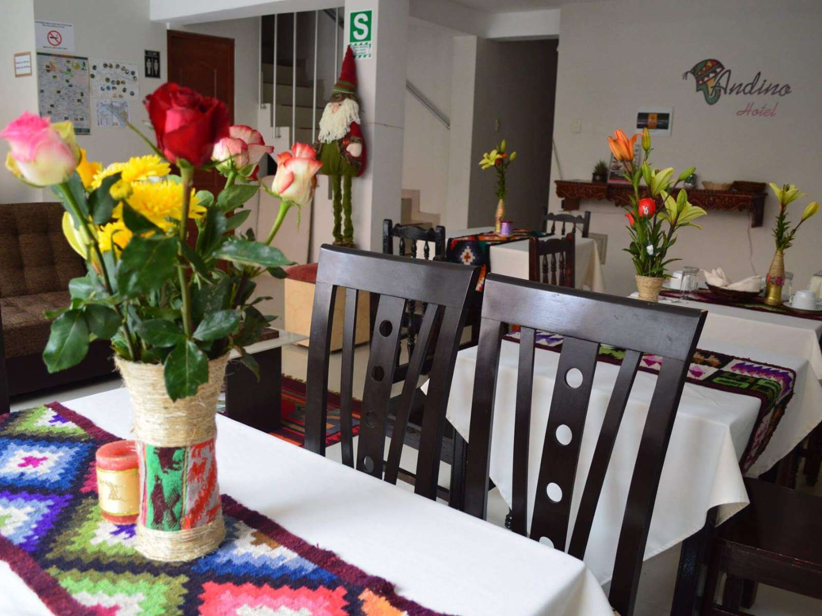 rondreis peru aguas calientes andino hotel eettafel