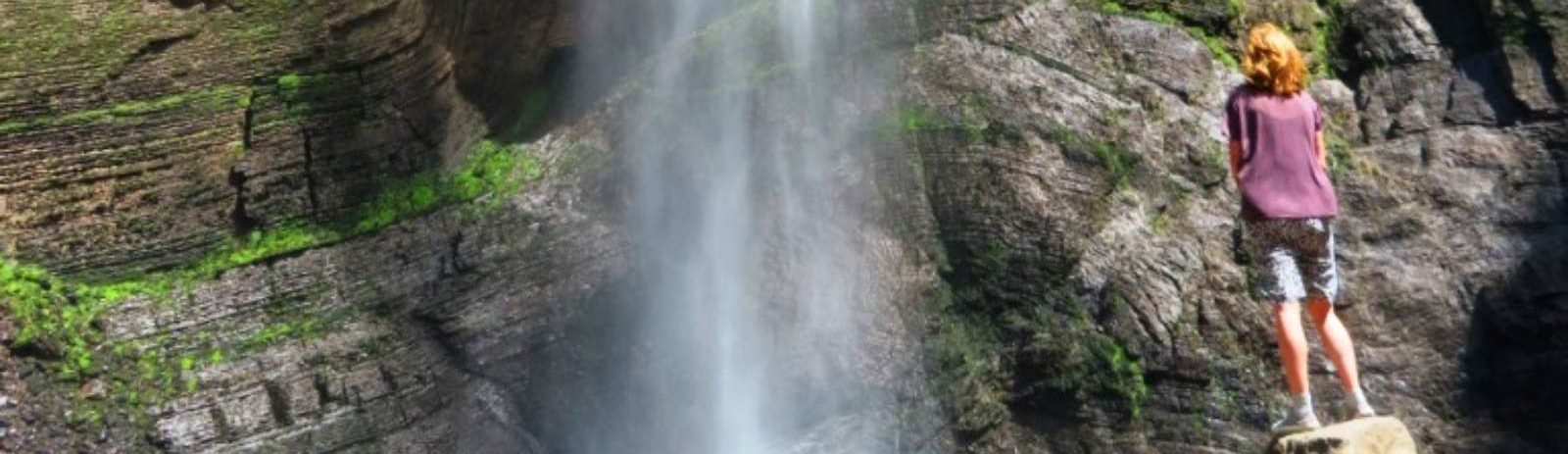 rondreis-peru-excursie-chachapoyas-hiken-naar-de-gocta-waterval-x-aspect-ratio-1512-438
