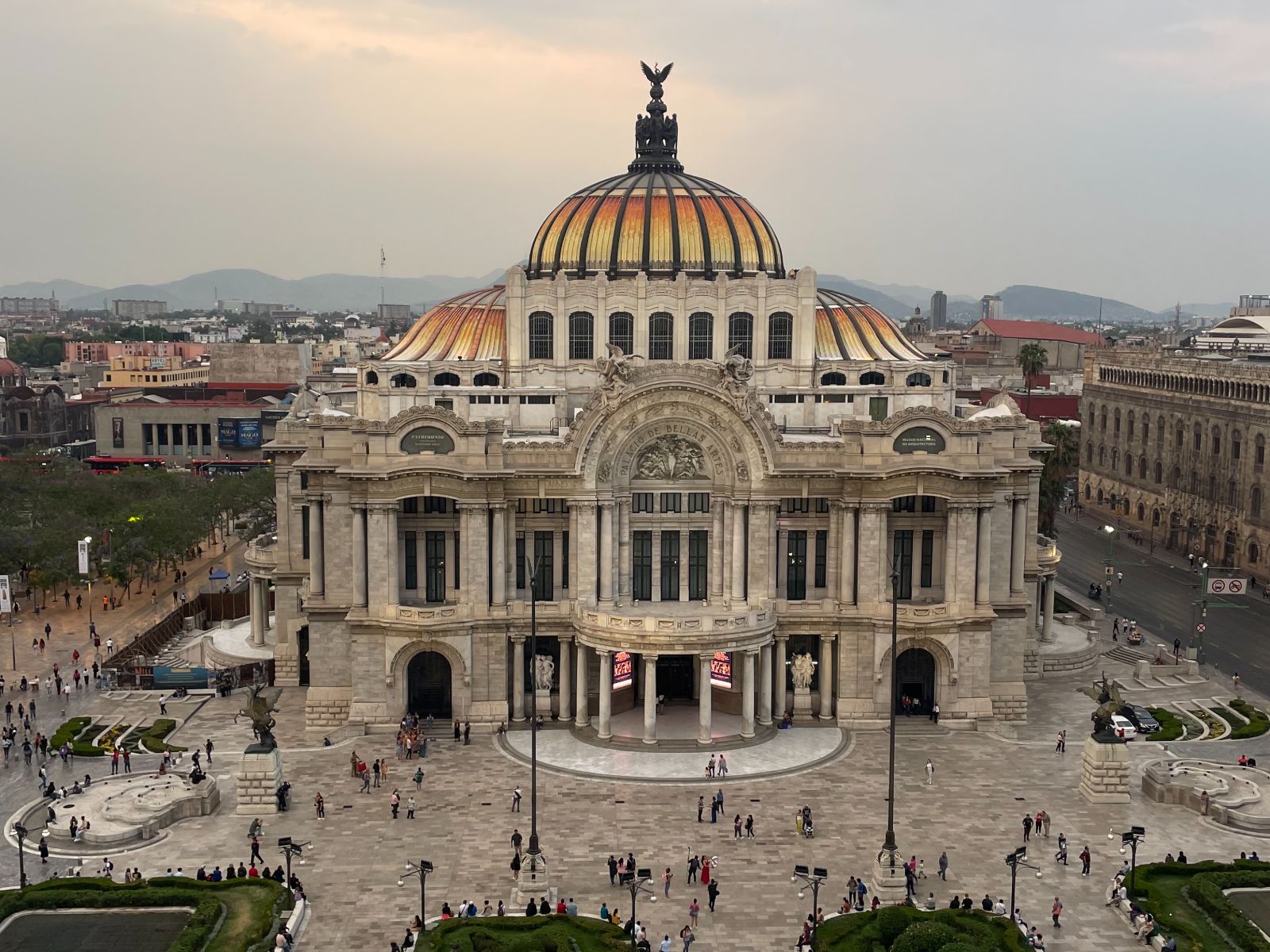 Foto medewerker, Jolanda, Mexico, Opera Nacional in Mexico City