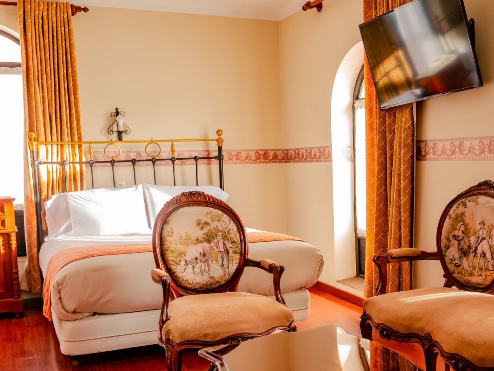 Rondreis Bolivia, Potosi, Hotel Colonial, slaapkamer