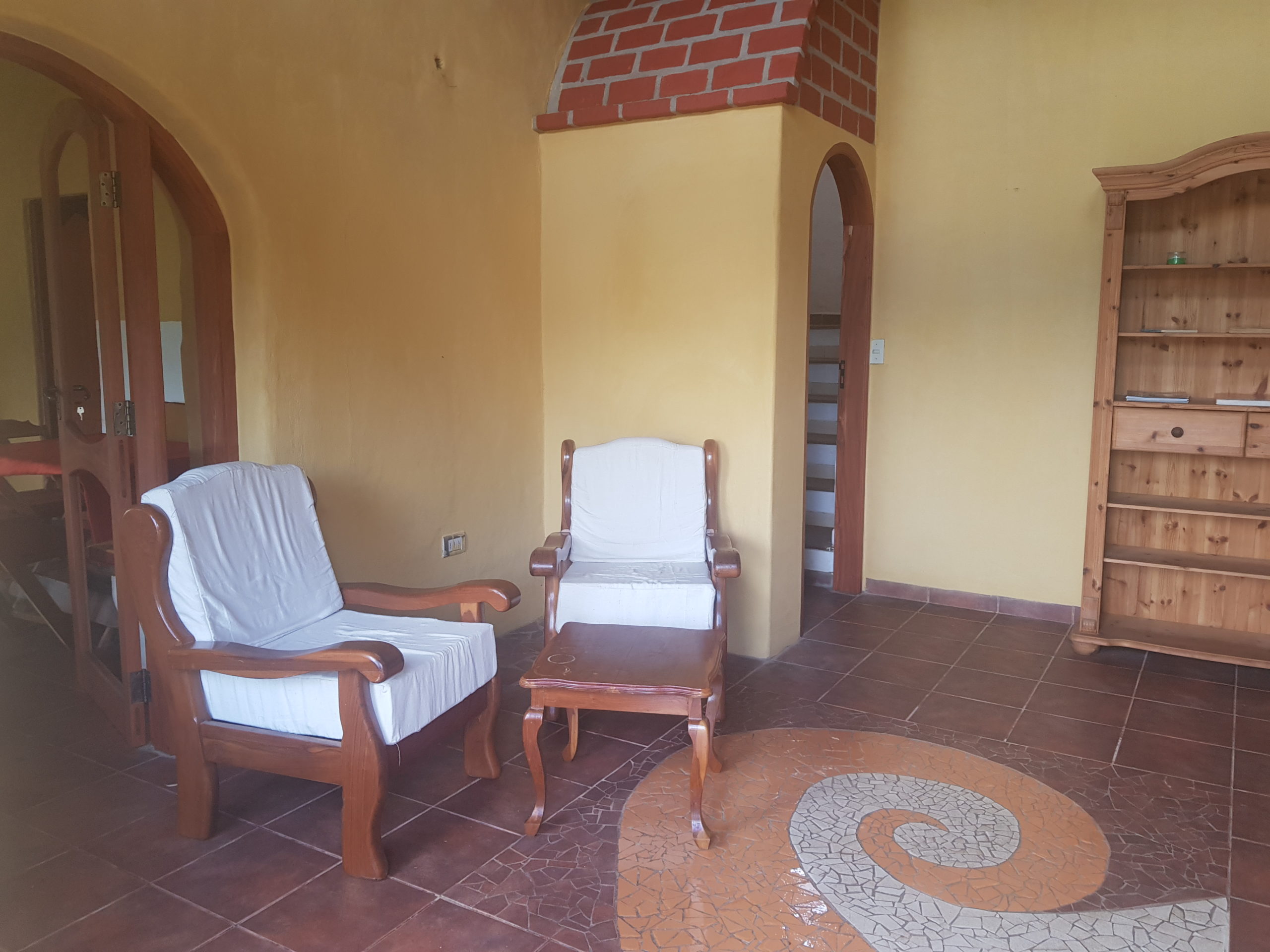 Rondreis Bolivia, Samaipata, Yvy Casa Hotel, zitstoelen