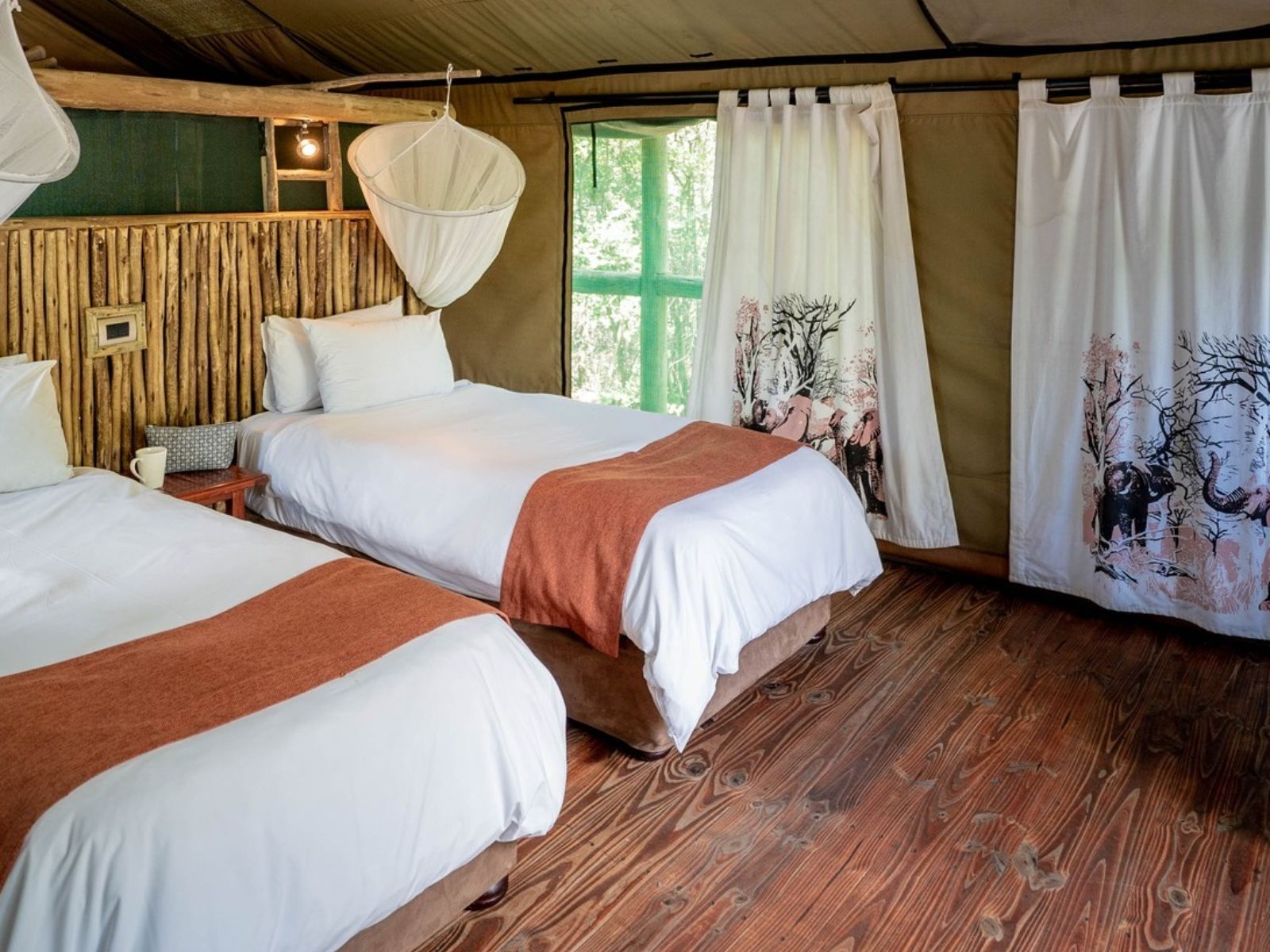 Rondreis Botswana, Nata, Nata Lodge, twin room