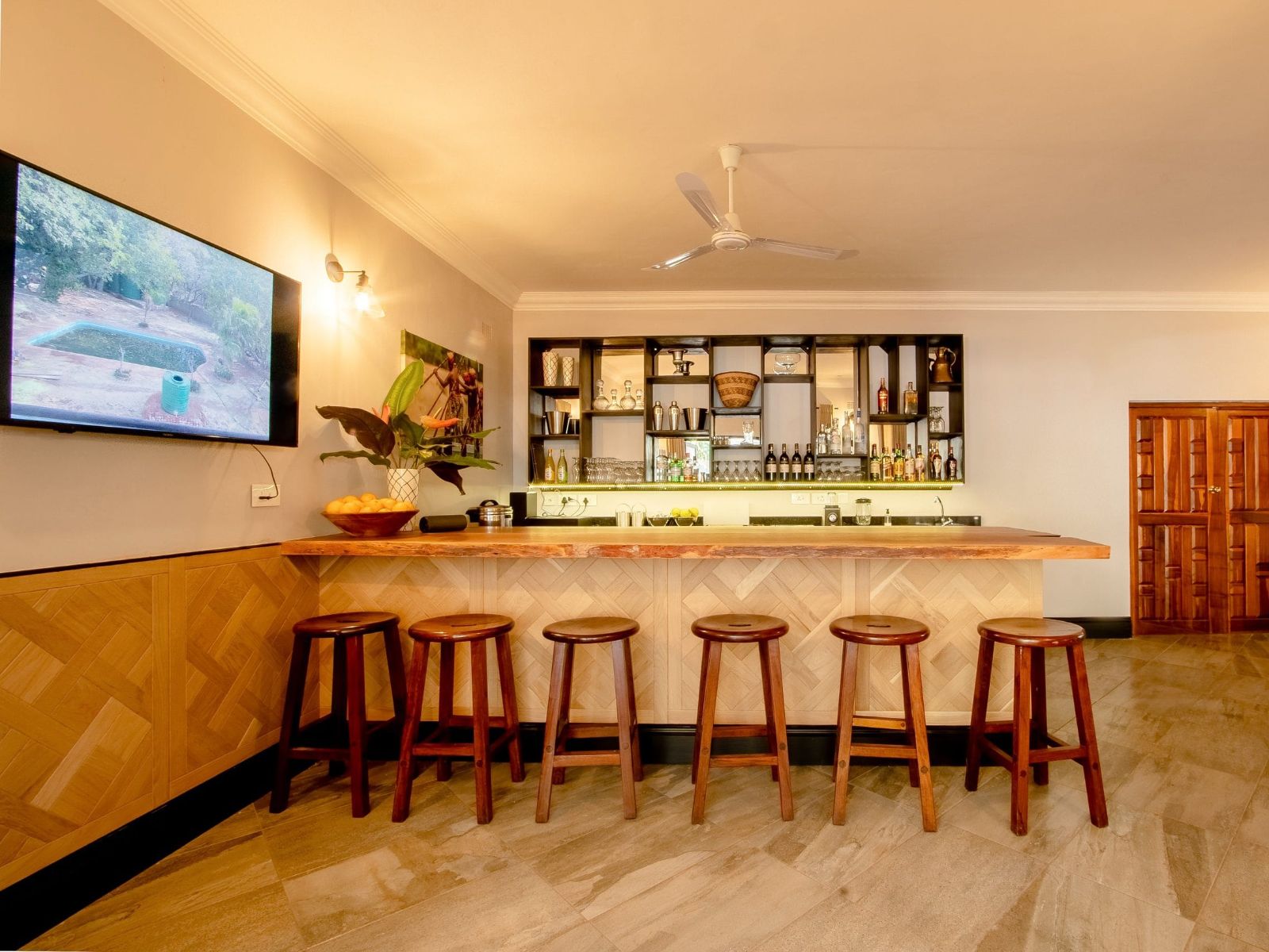 Rondreis Botswana, Vic Falls, Nkosi Guest Lodge, bar