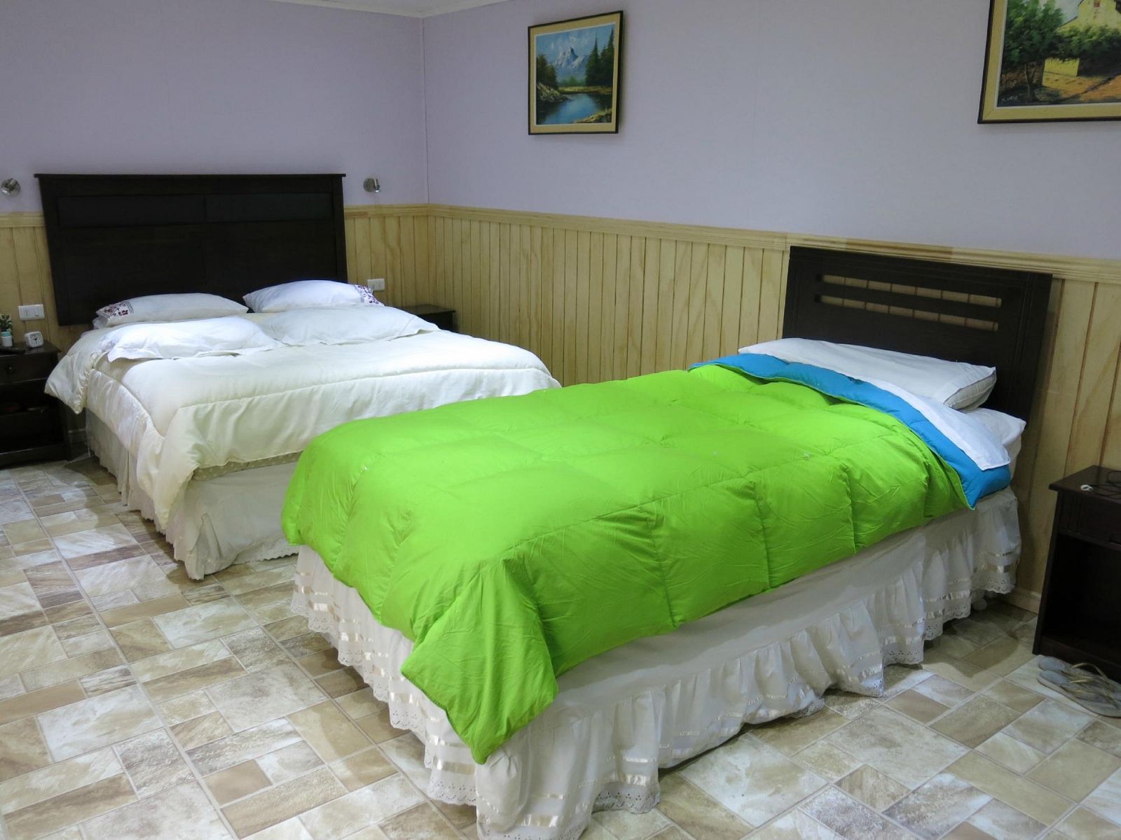 Rondreis Chili, Puerto Natales, Patagonia Swiss House, driepersoonskamer