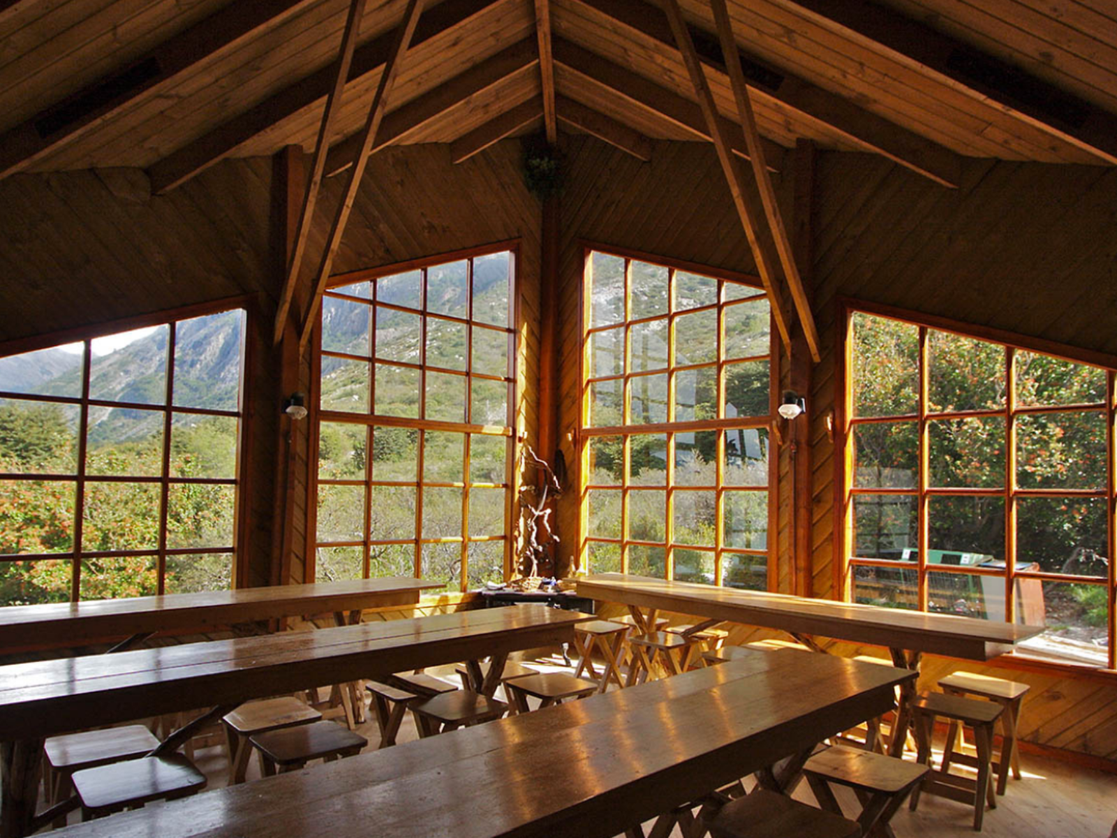 Rondreis Chili, Torres del Paine, Refugio Cuernos, Eetzaal