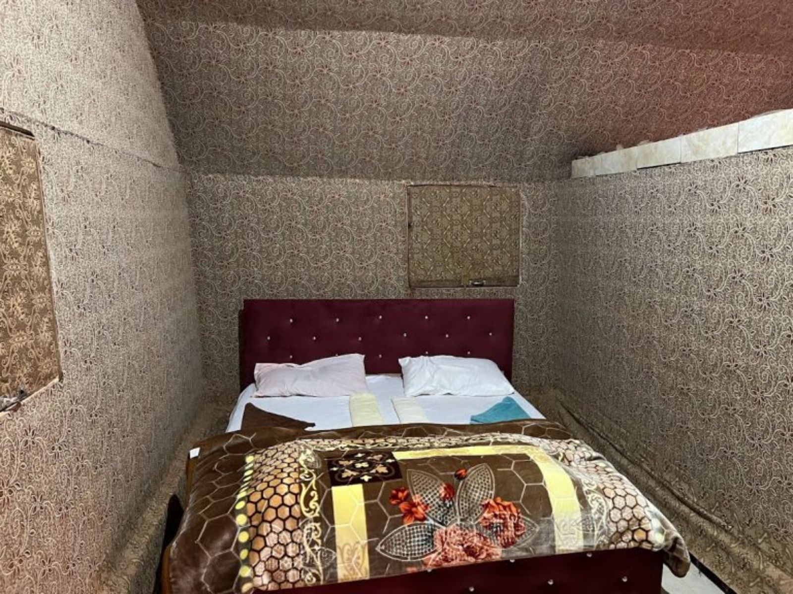 Rondreis Jordanie, Wadi Rum, Bedouin Lifestyle Camp tweepersoonskamer