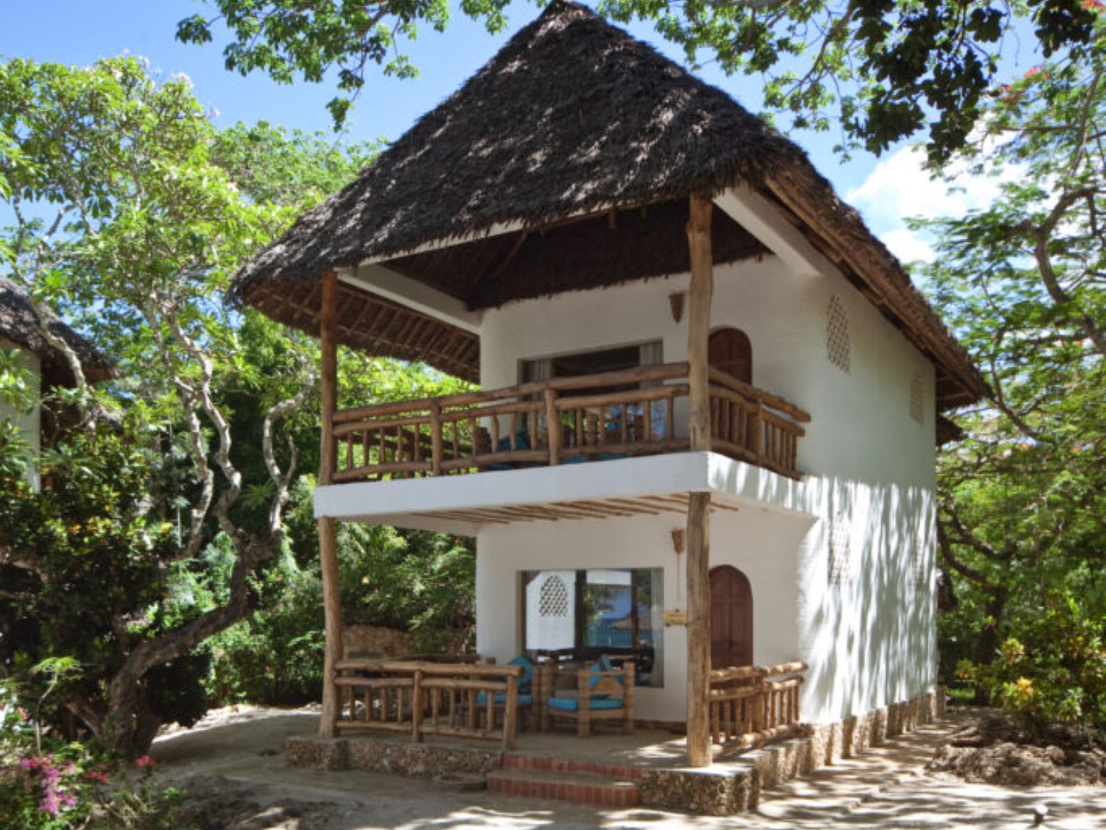 Rondreis Kenia, Diani Beach, Waterlovers Beach Resort, buitenaanzicht huisje