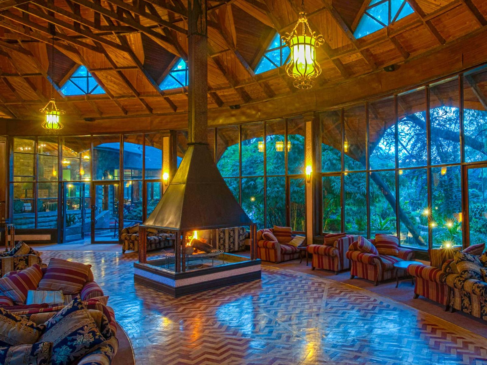 Rondreis Kenia, Lake Naivasha, lake Naivasha Sopa Resort, lobby
