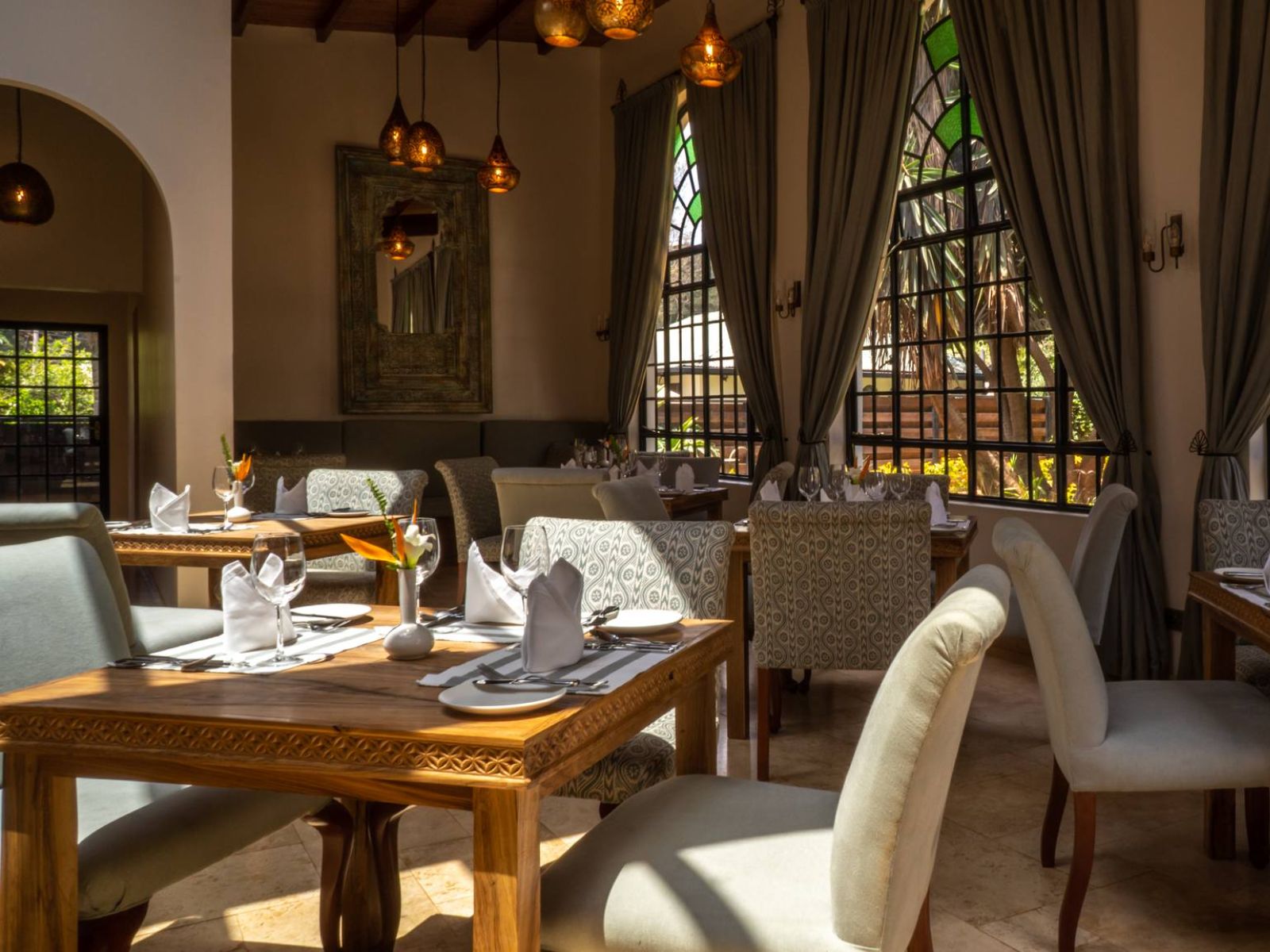Rondreis Kenia, Nairobi, Karen Blixen Coffee Gardens & Cottages, eetzaal