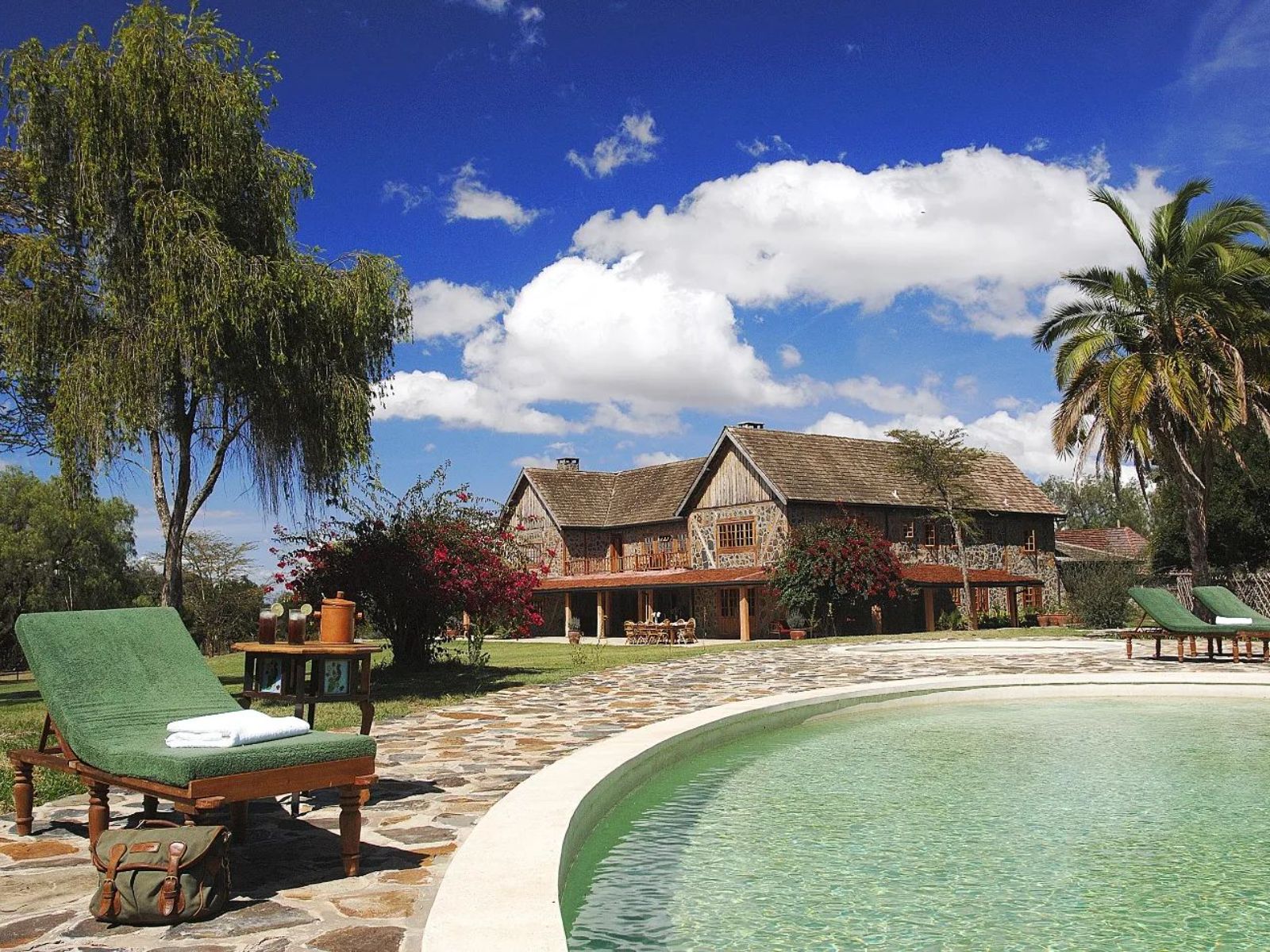 Rondreis Kenia, Nanyuki, Mukima House, zwembad