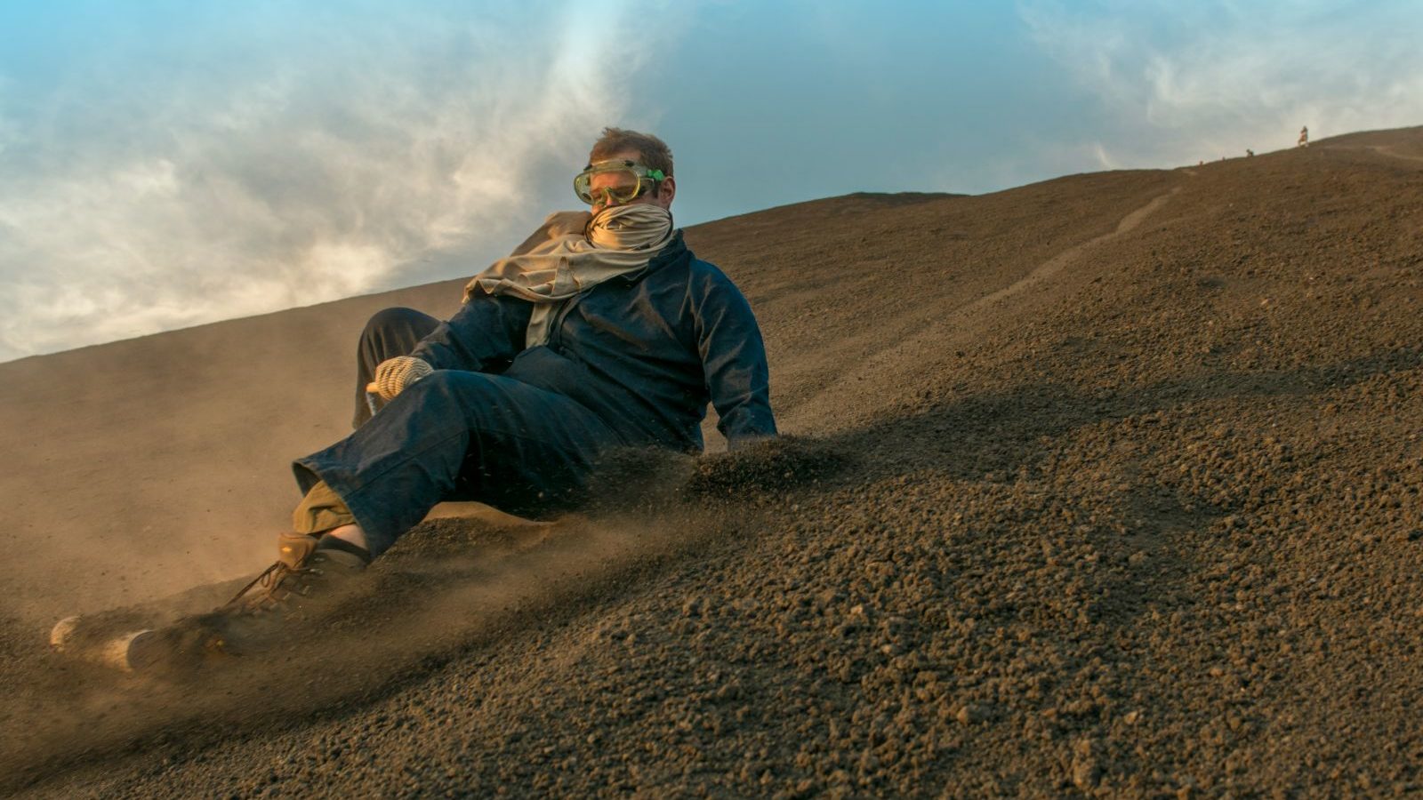 Rondreis Nicaragua, Cerro Negro, Vulkaan boarden man