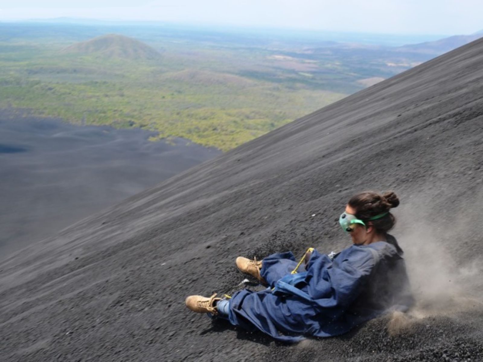 Rondreis Nicaragua, Cerro Negro, Vulkaan boarden zijaanzicht
