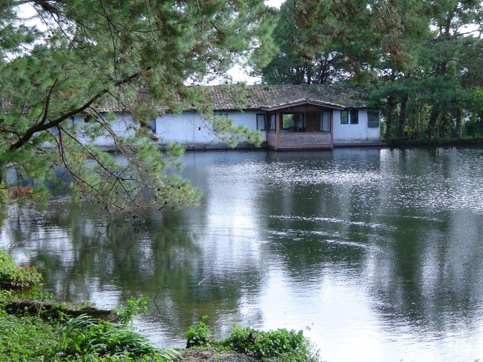 Rondreis Nicaragua, Selva Negra, huis aan het water