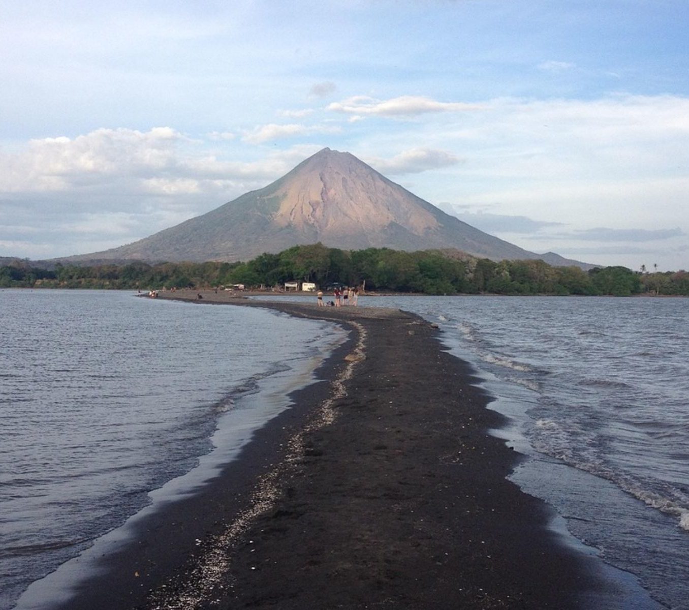 Rondreis Nicaraqua, Isla de Ometepe, pad door het water
