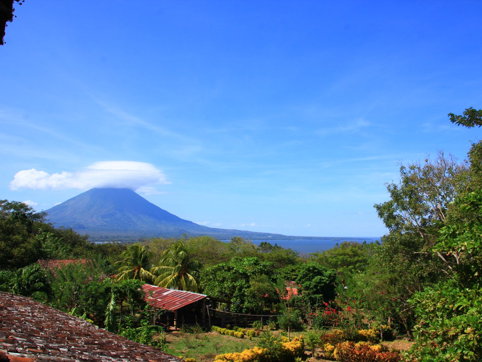 Rondreis Nicaraqua, Isla de Ometepe, uitzicht op vulkaan