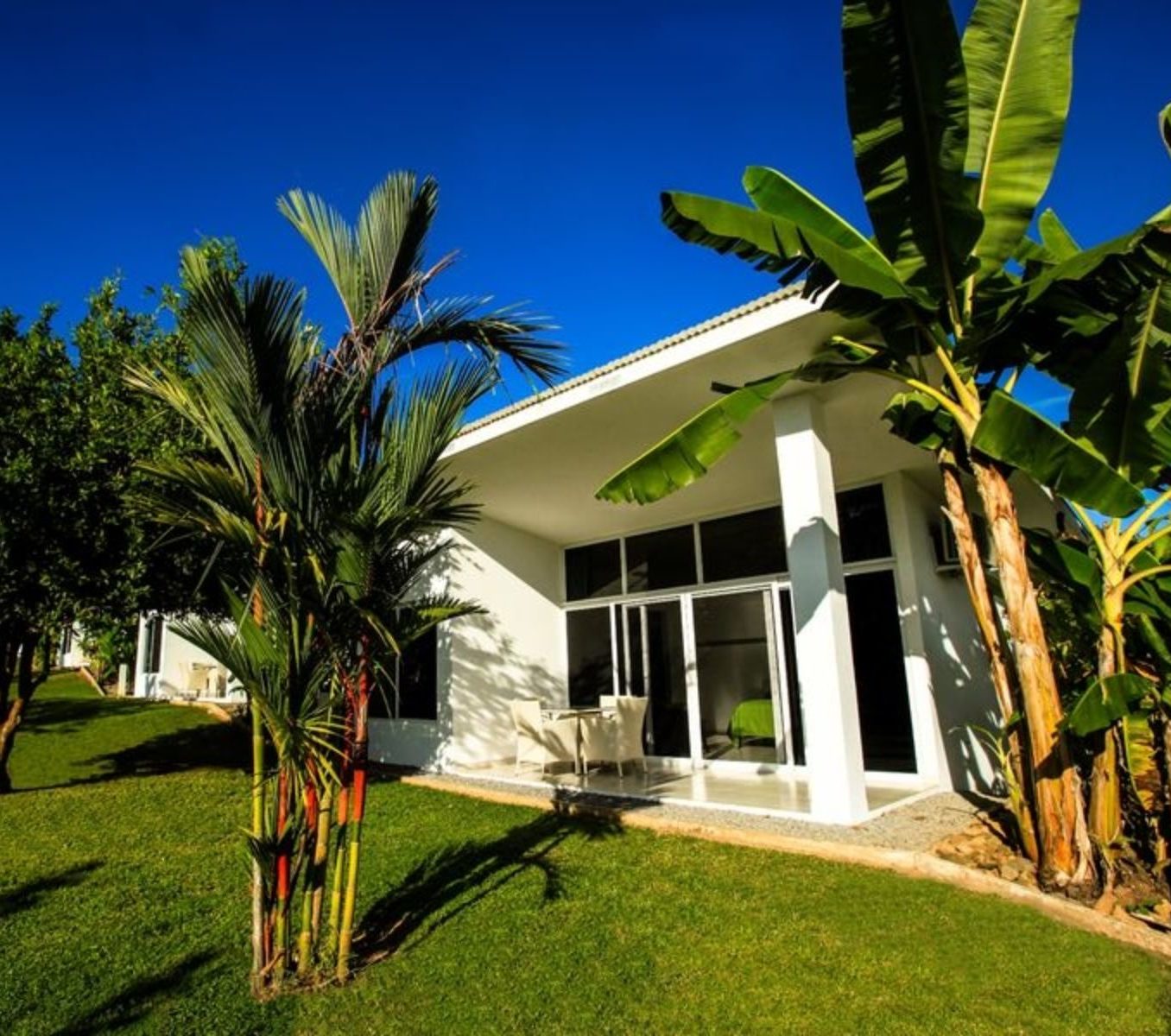 Rondreis Panama, Boca Chica, Bocas del Mar, buitenaanzicht verblijf