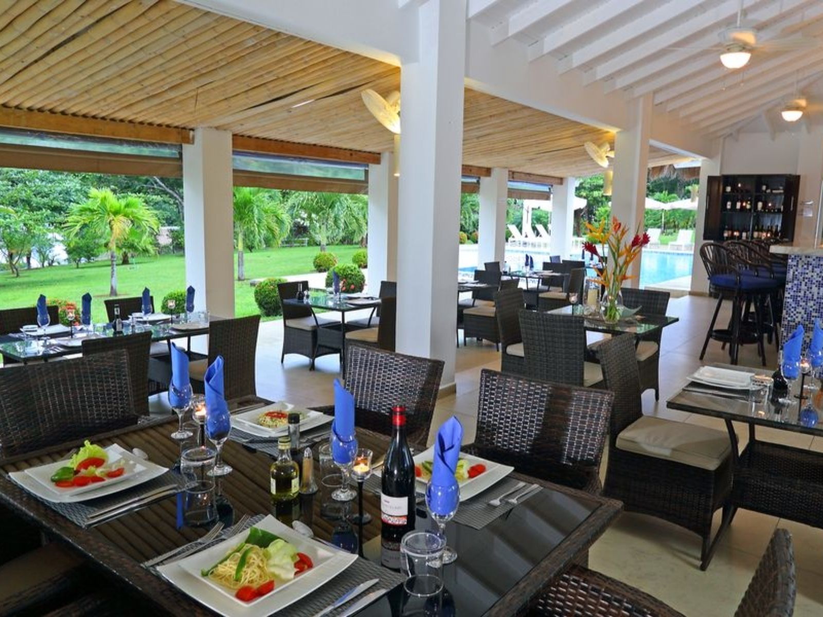 Rondreis Panama, Boca Chica, Bocas del Mar, restaurant