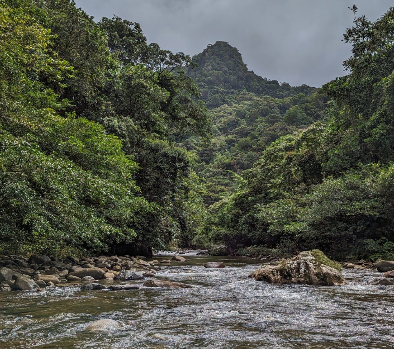 Rondreis Panama, Santa Fe National Park rivier