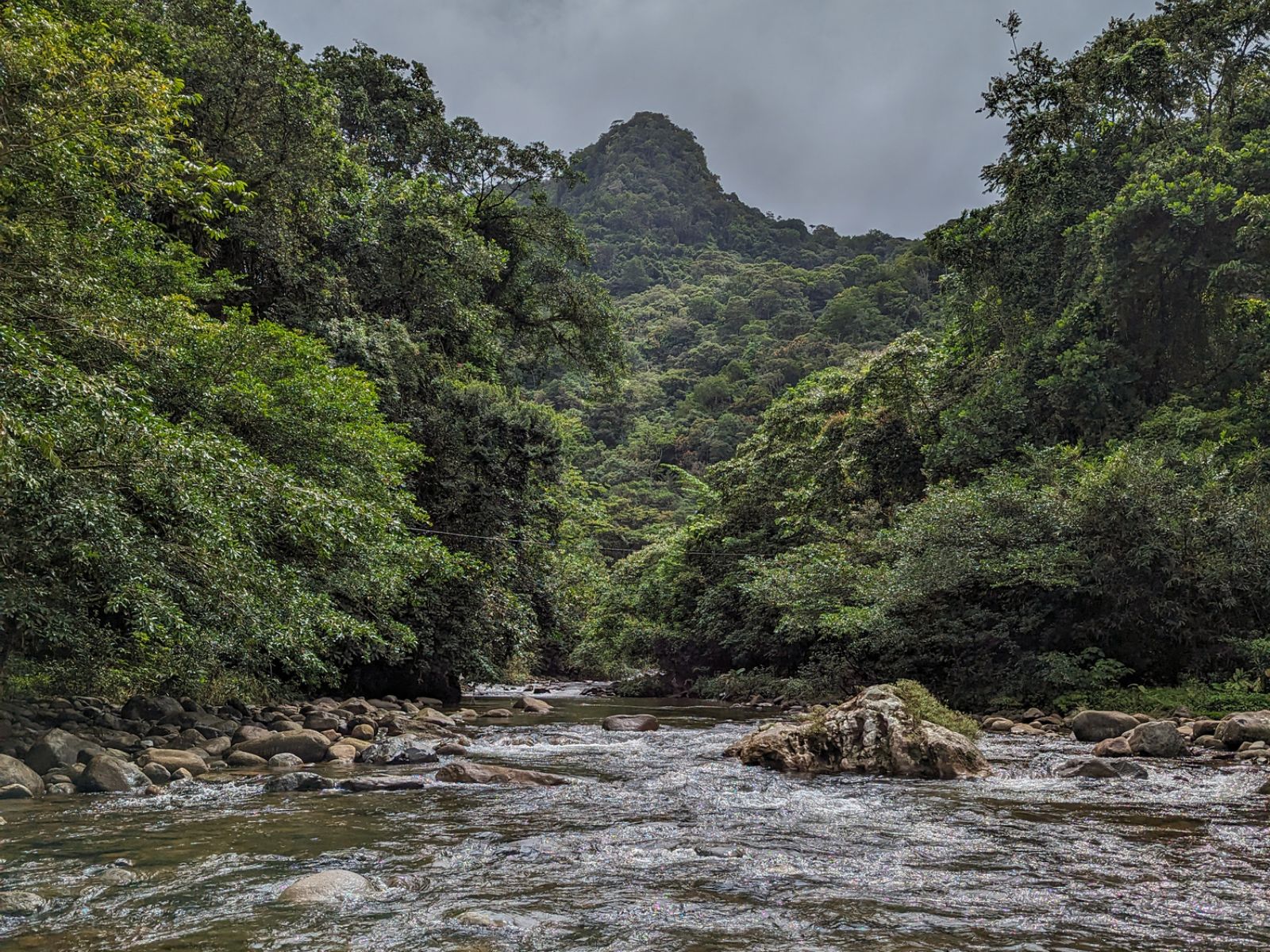 Rondreis Panama, Santa Fe National Park rivier