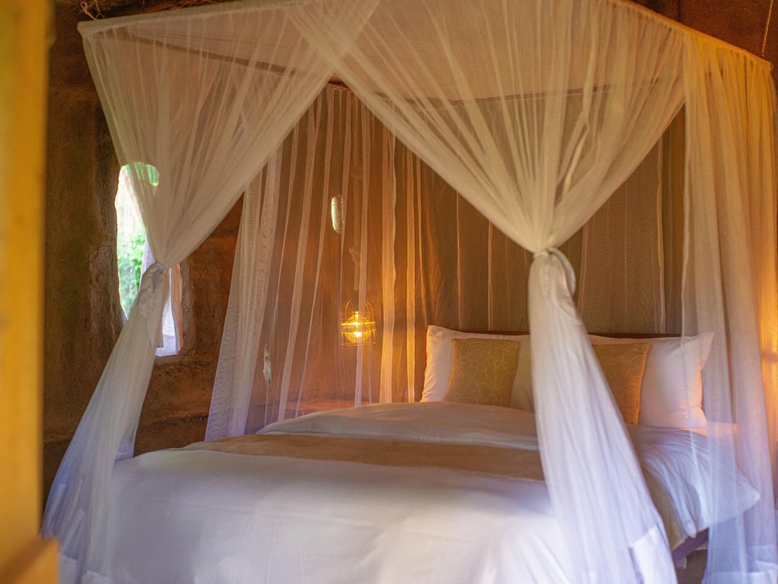 Rondreis Tanzania, Arusha, Mtoni River Lodge, tweepersoonsbed