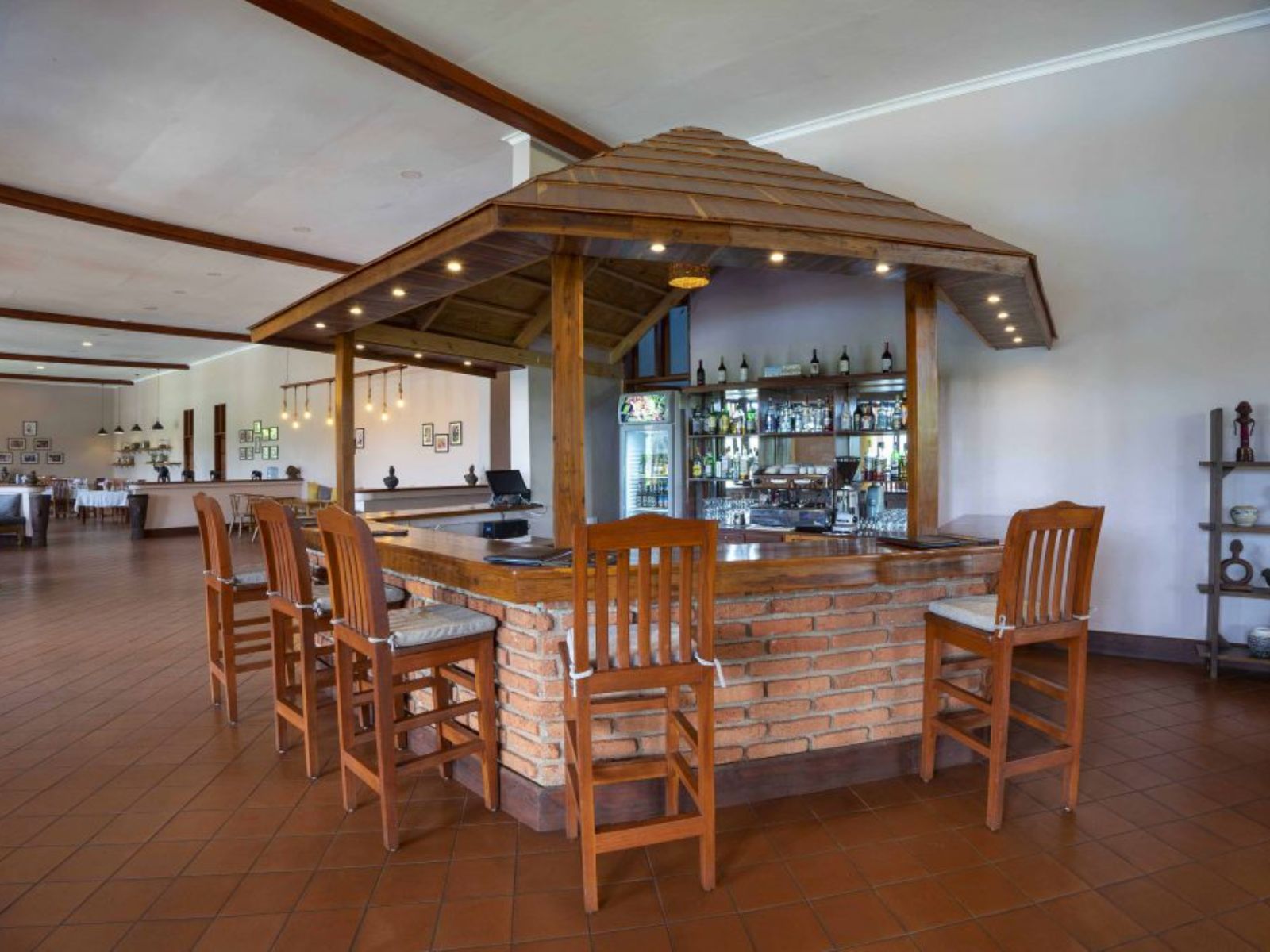 Rondreis Tanzania, Karatu, Ngorongoro Coffee Lodge, bar