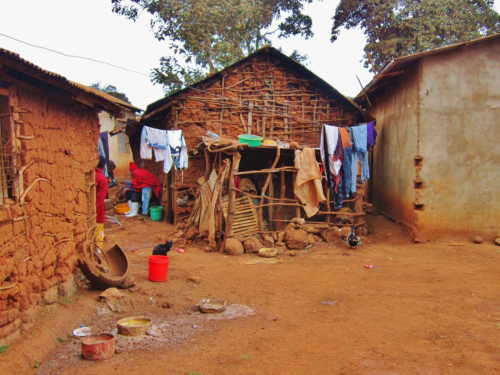 Rondreis Tanzania, Karatu, huizen in het dorp
