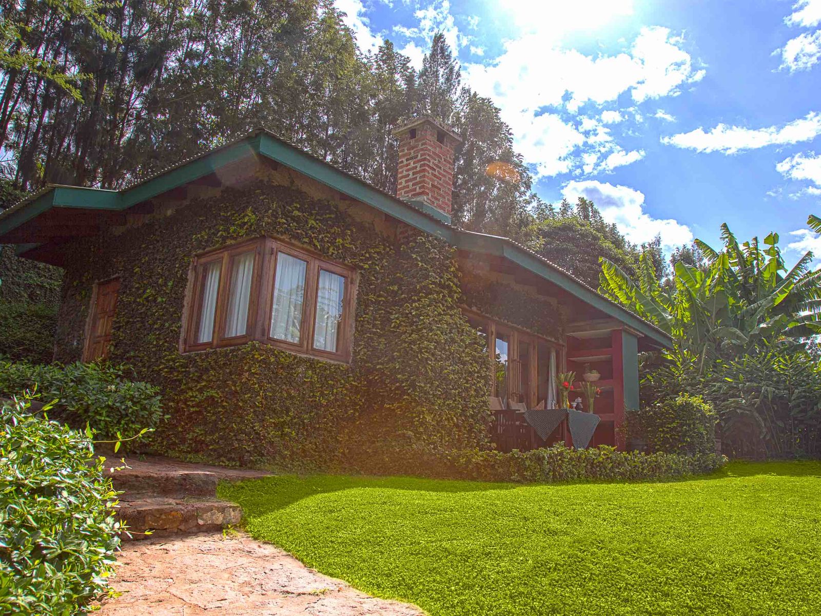 Rondreis Tanzania, Ngorongoro, Endoro Lodge, buitenaanzicht