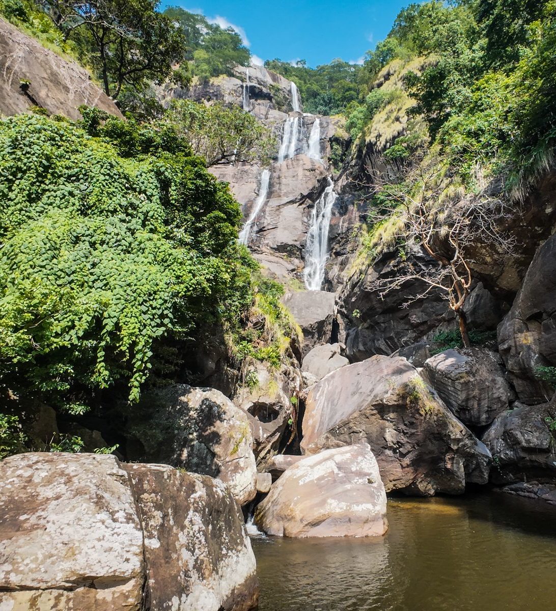 Rondreis Tanzania, Udzungwa National Park, waterval in de bergen