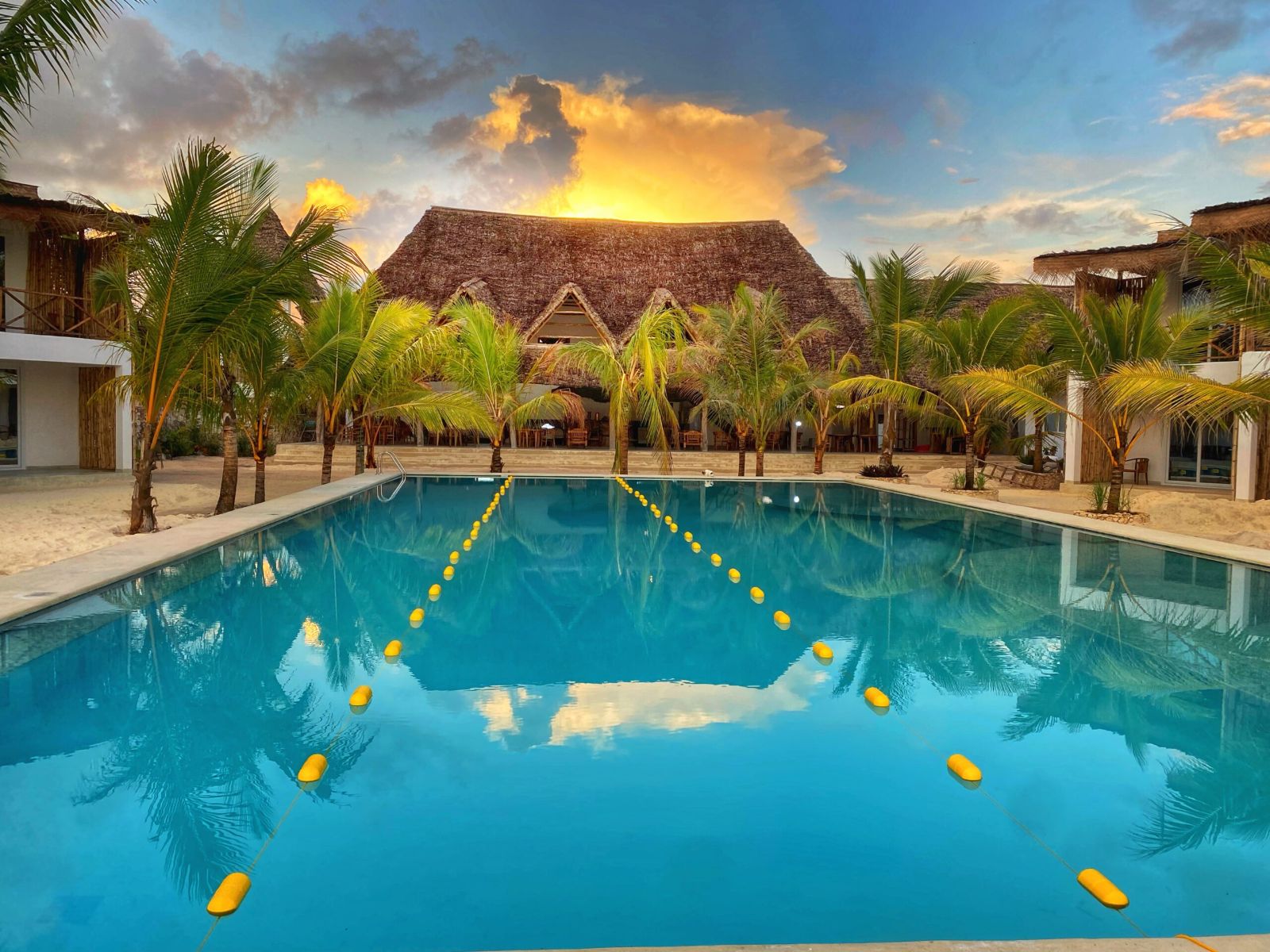Rondreis Tanzania, Zanzibar, Infinity Beach Boutique, zwembad