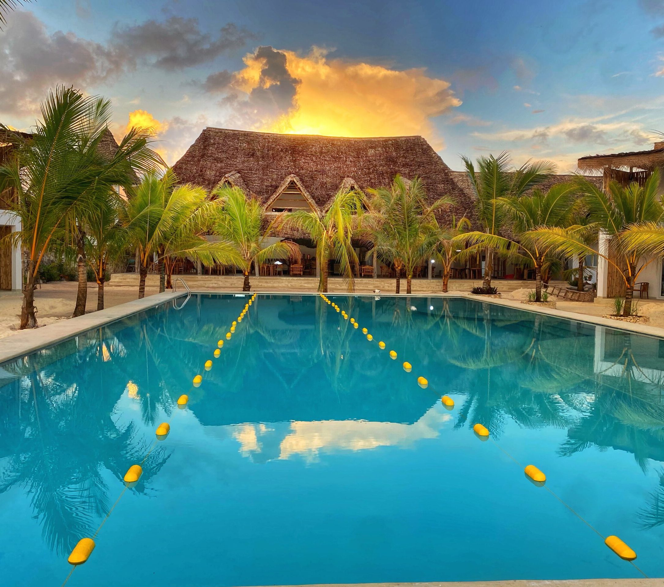 Rondreis Tanzania, Zanzibar, Infinity Beach Boutique, zwembad
