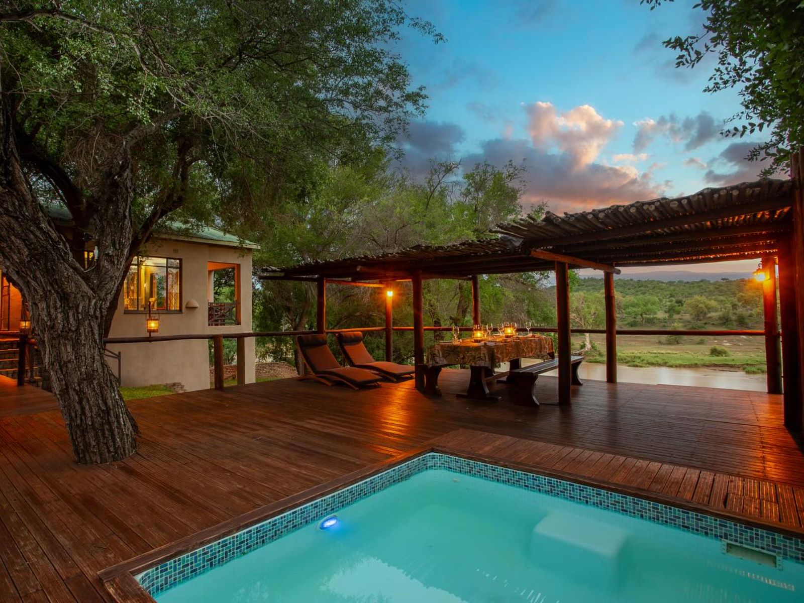 Rondreis Zuid-Afrika, Balule Game Reserve, Parsons Hilltop Safari Camp, zwembad
