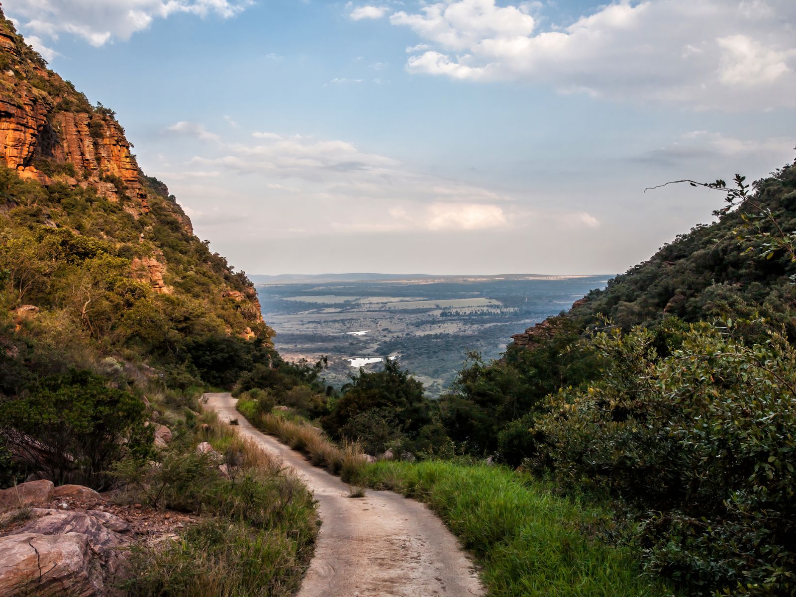 Rondreis Zuid-Afrika, Entabeni Game Reserve, zonsopkomst boven het landschap