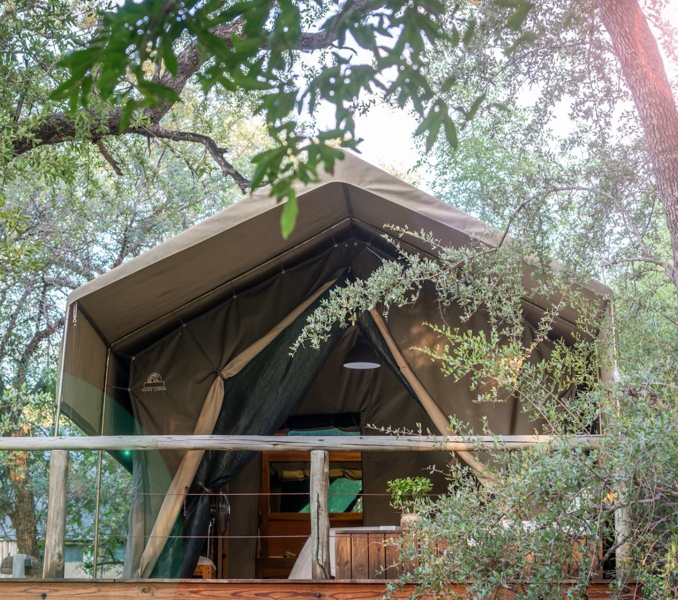 Rondreis Zuid-Afrika, Hoedspruit, Rukyia Safari Lodge, buitenaanzicht lodge