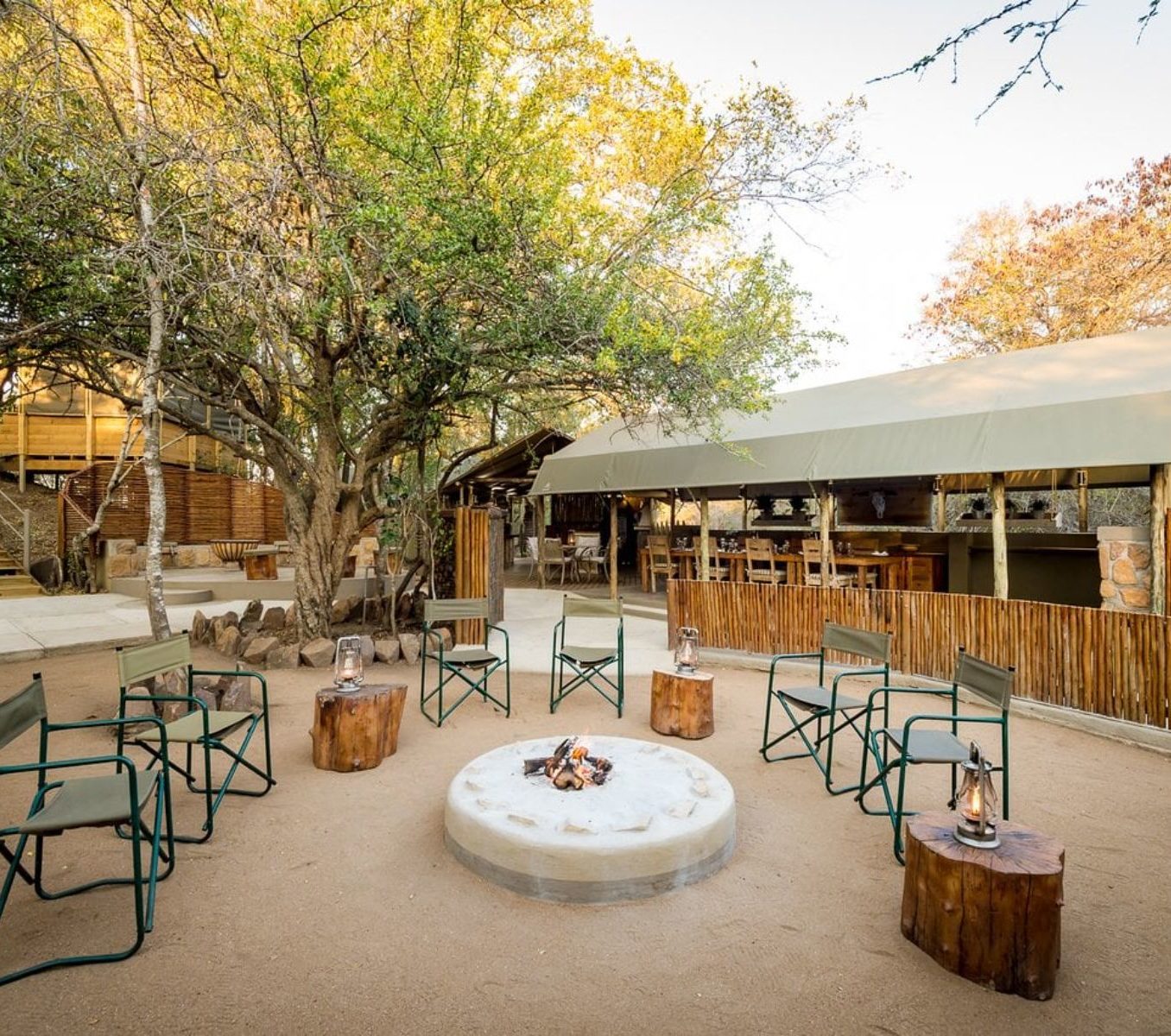 Rondreis Zuid-Afrika, Johannesburg, Safari Club SA, kampvuur