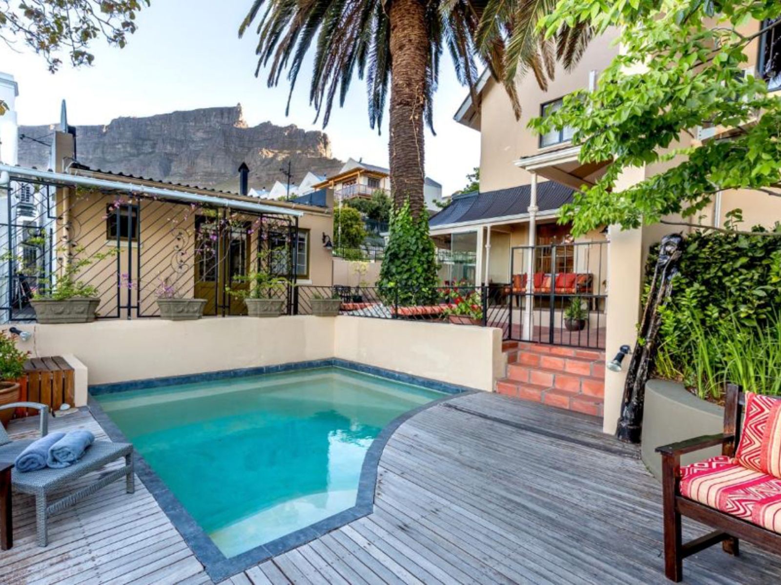 Rondreis Zuid-Afrika, Kaapstad, Rosedene Guest House, zwembad