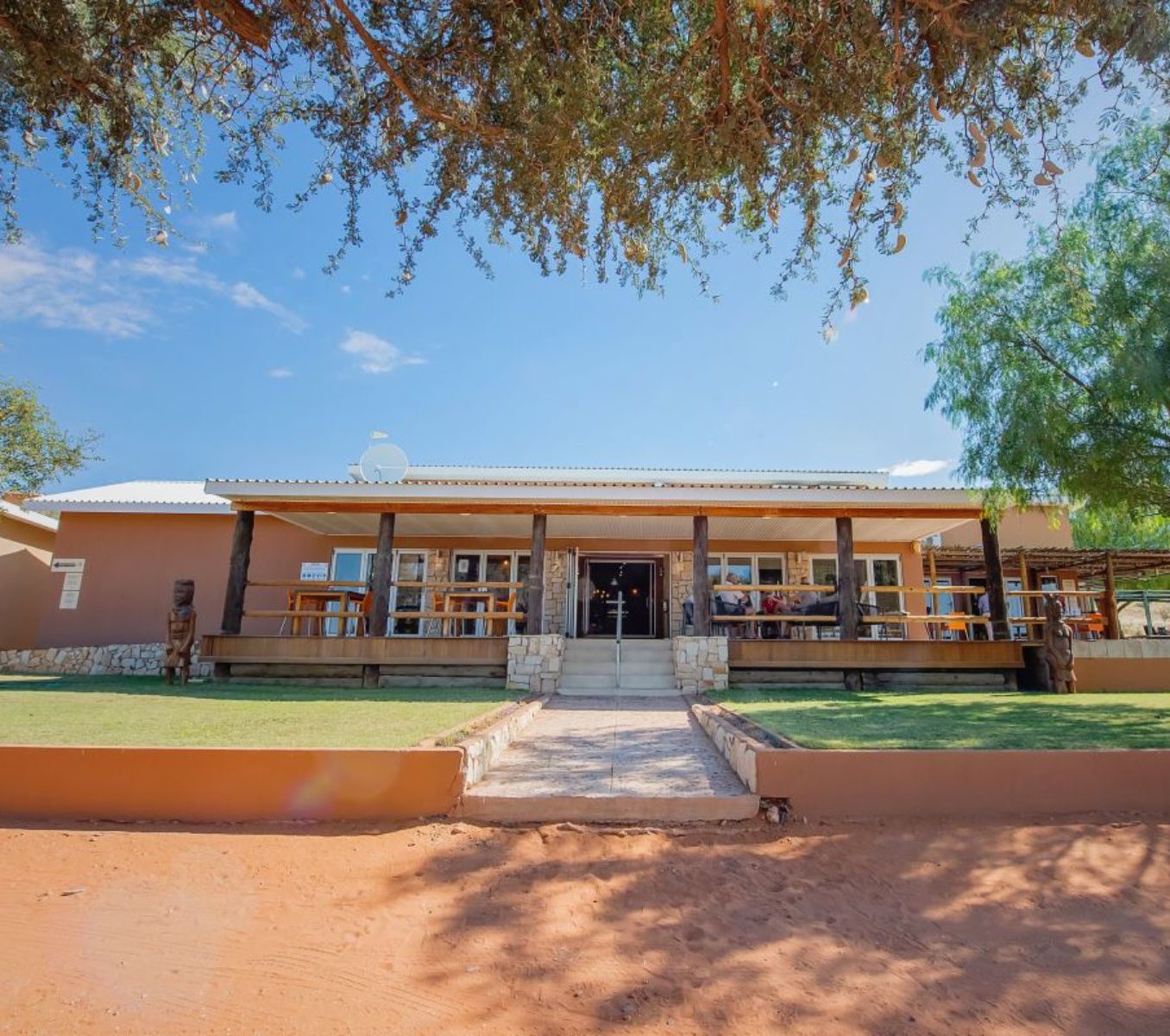 Rondreis Zuid-Afrika, Kgalagadi , Kgalagadi Lifestyle Lodge, buitenaanzicht
