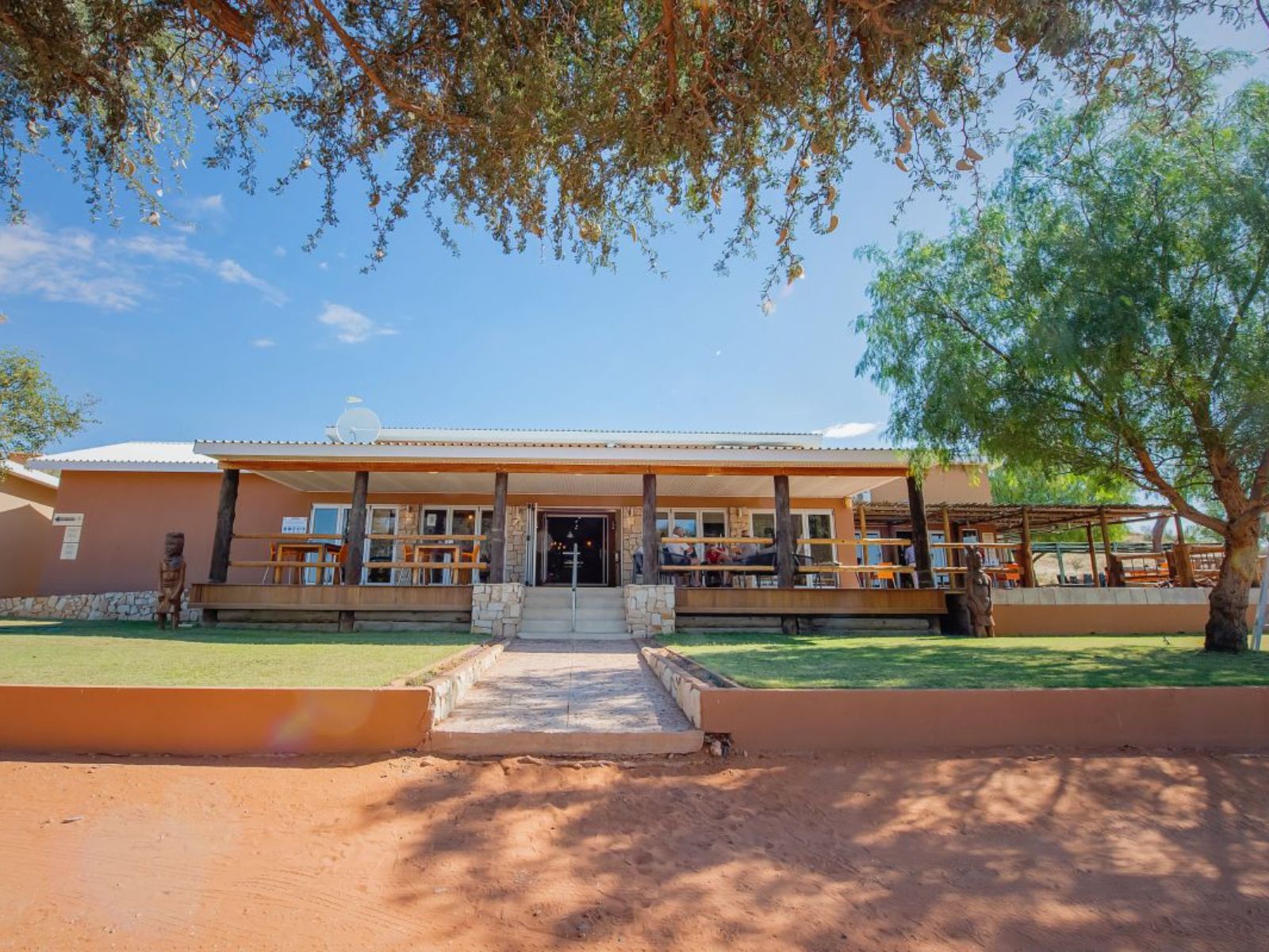 Rondreis Zuid-Afrika, Kgalagadi , Kgalagadi Lifestyle Lodge, buitenaanzicht