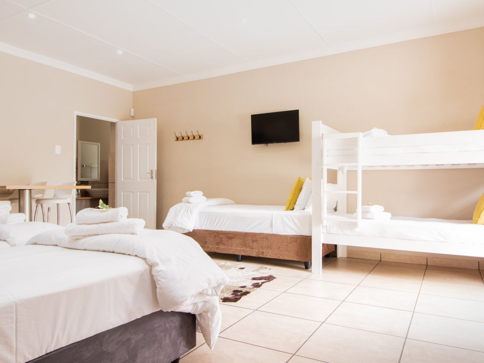 Rondreis Zuid-Afrika, Oudtshoorn, De Akker B&B, familiekamer
