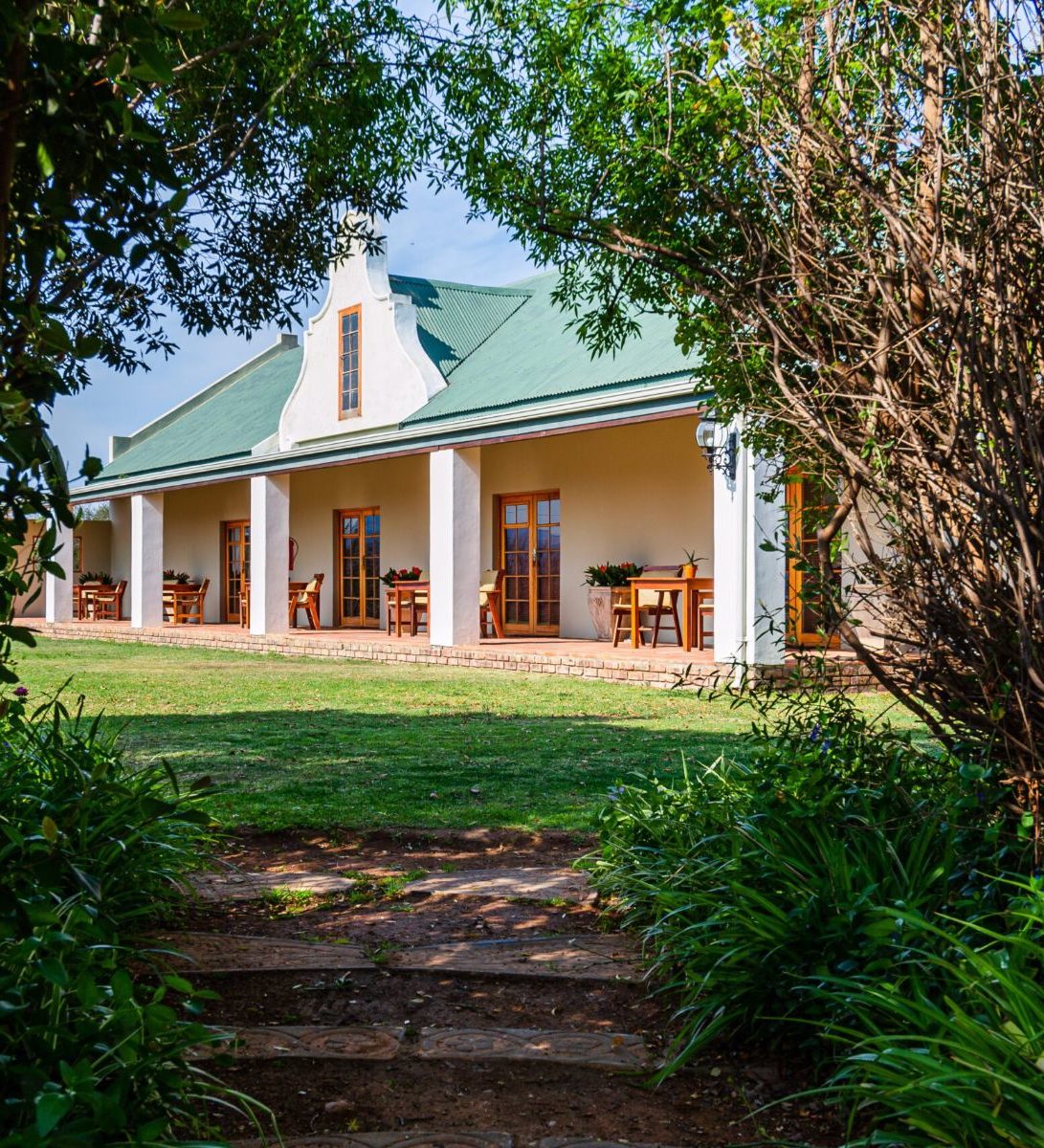Rondreis Zuid-Afrika, Oudtshoorn, Mooiplaats Guest House, buitenaanzicht